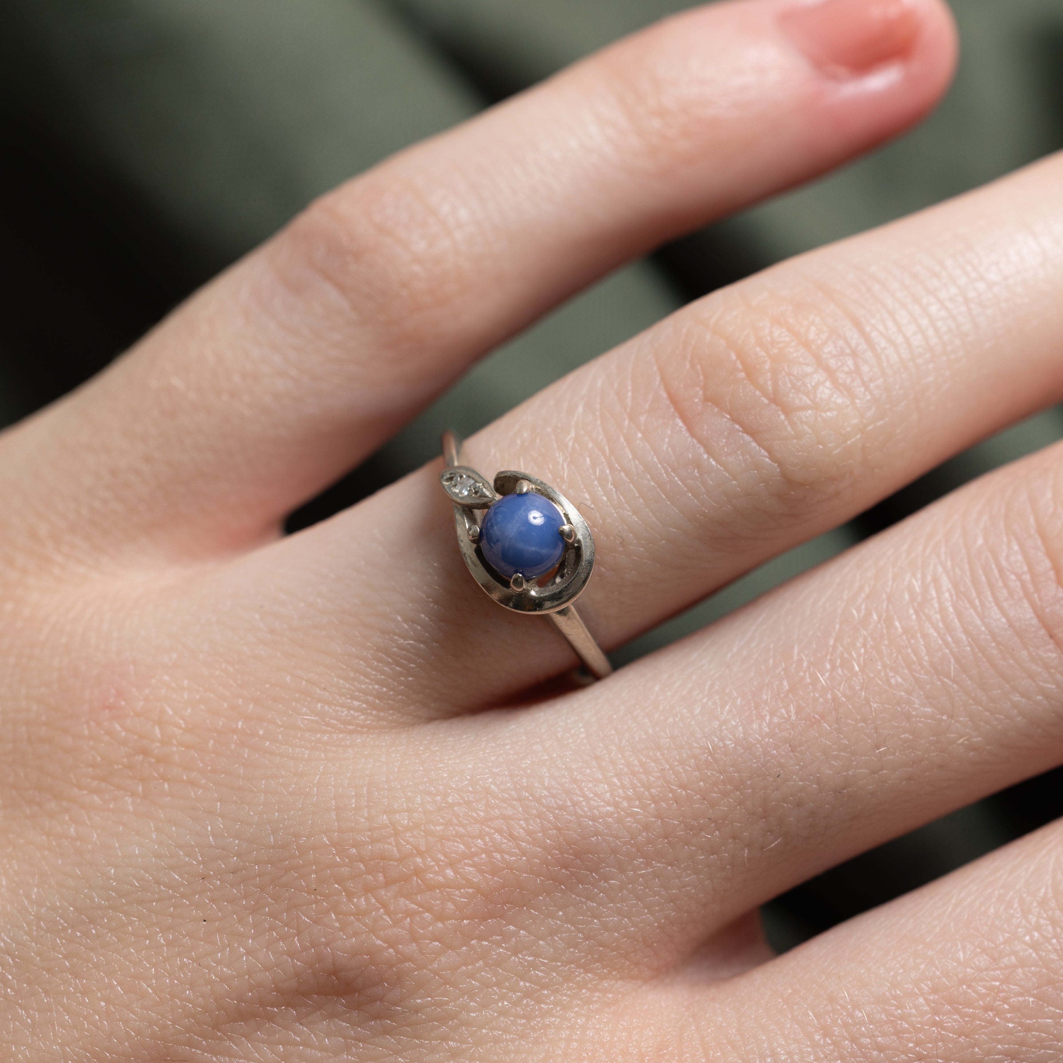 Cabochon Synthetic Star Sapphire & Natural Diamond Ring | SZ 5.25