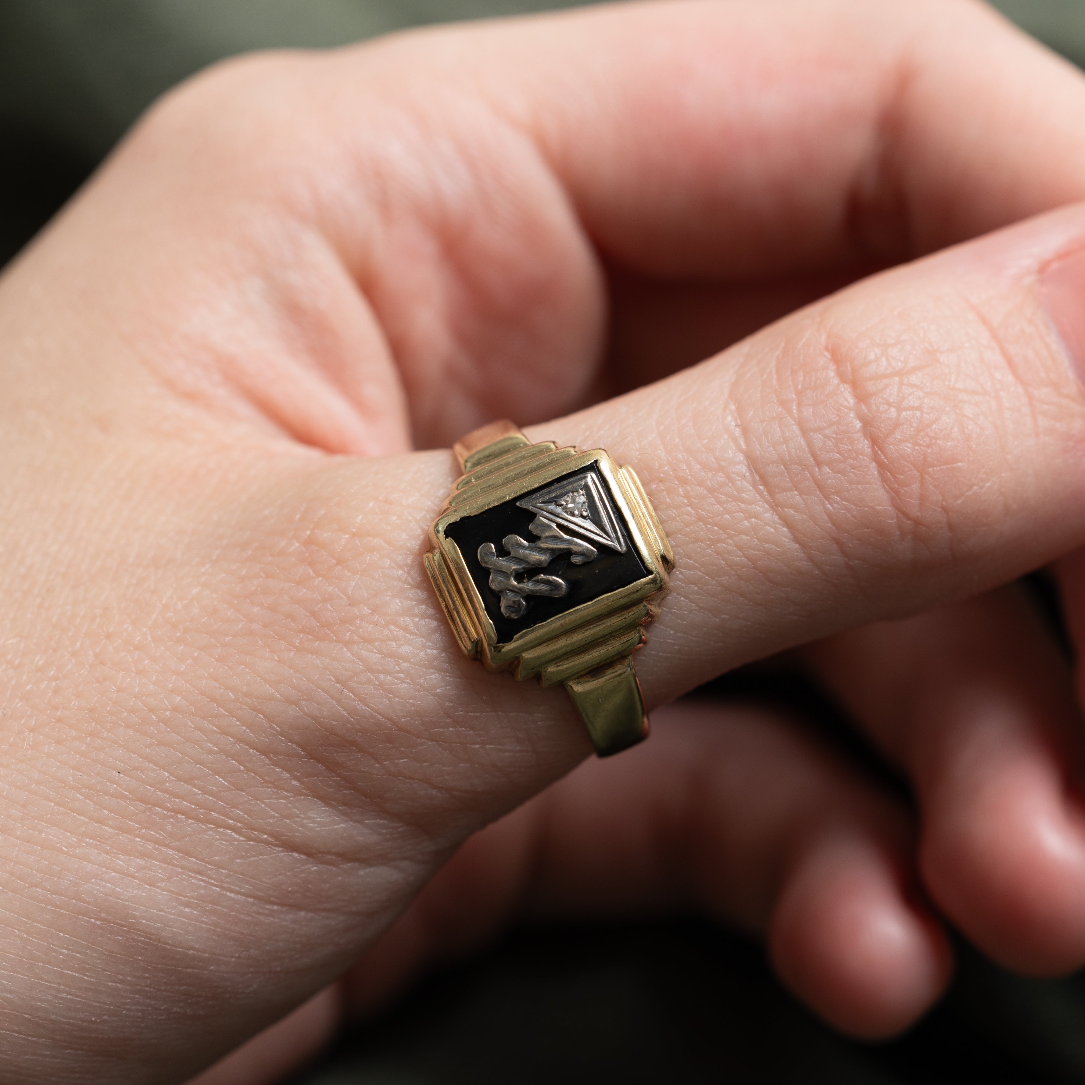 Onyx & Diamond Grooved Signet Ring | SZ 11.25