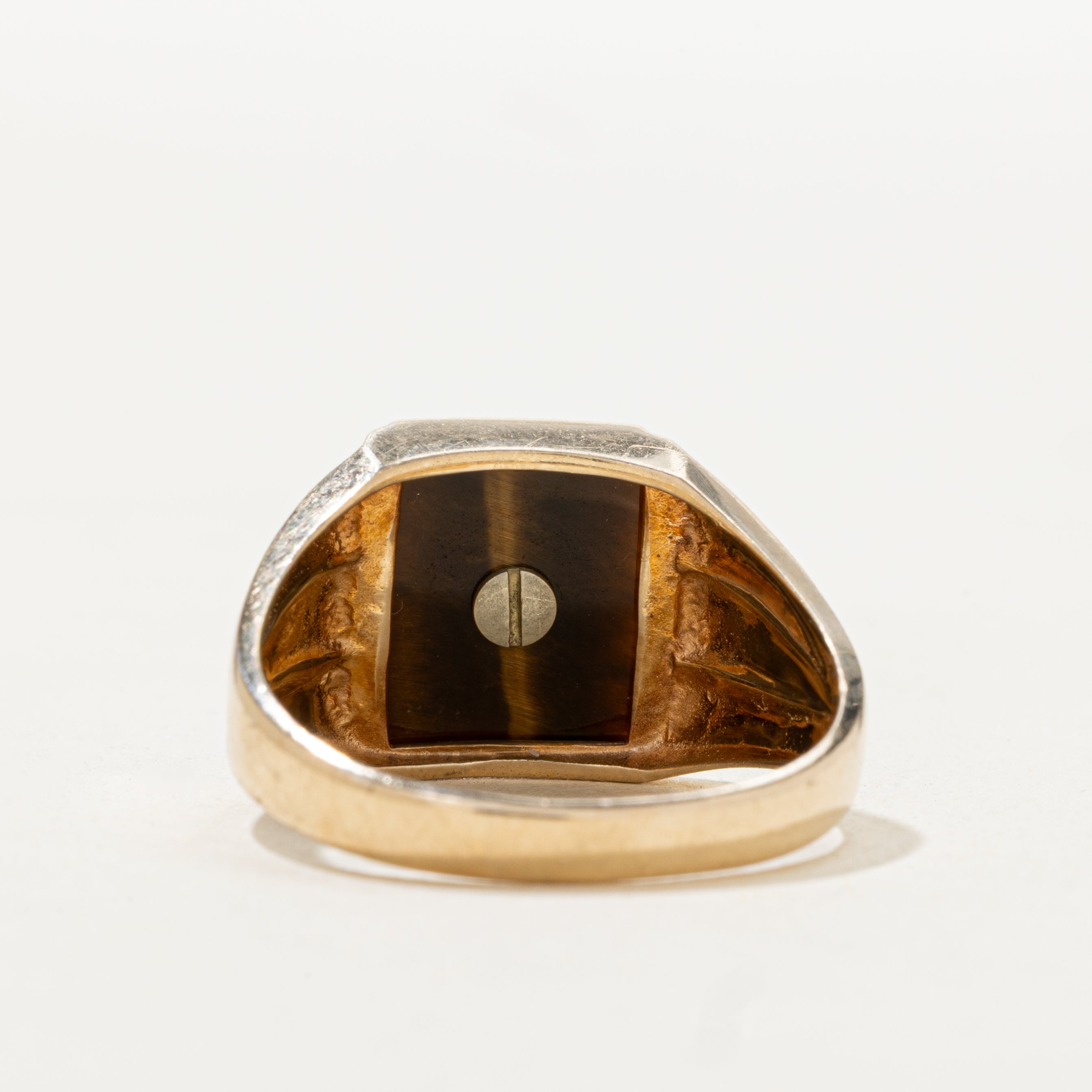 Bague chevalière œil de tigre avec initiale « P » | Taille 10,25