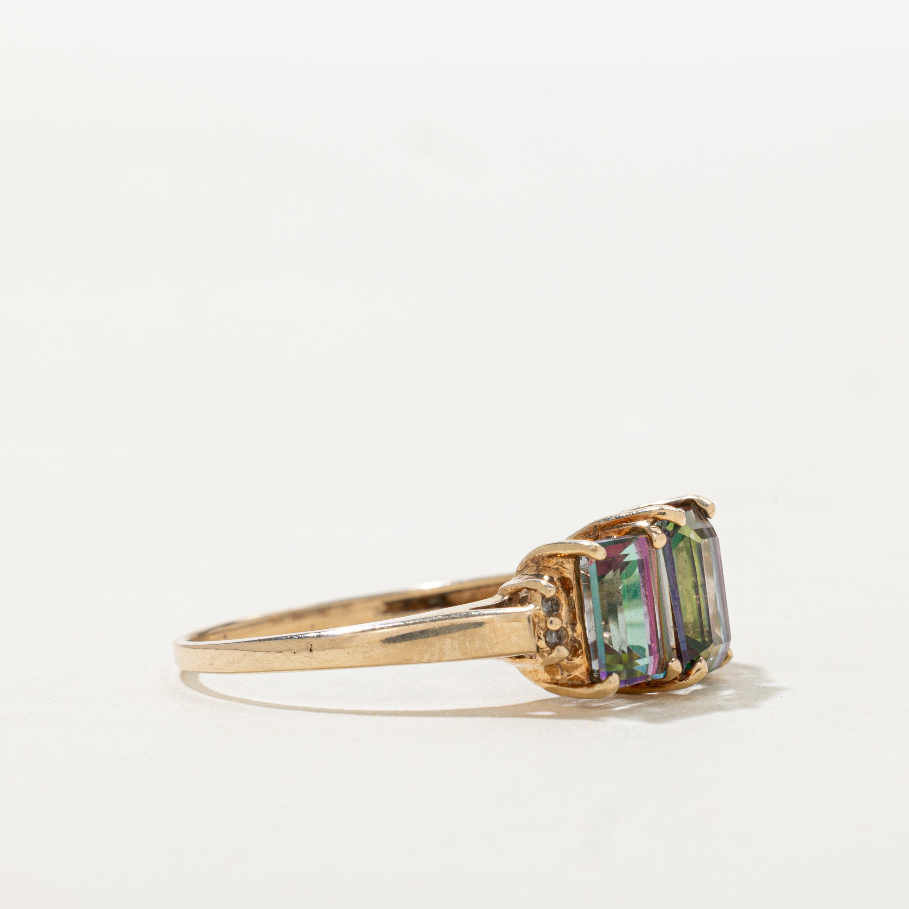 Bague trois pierres en topaze mystique et diamants | Taille 7