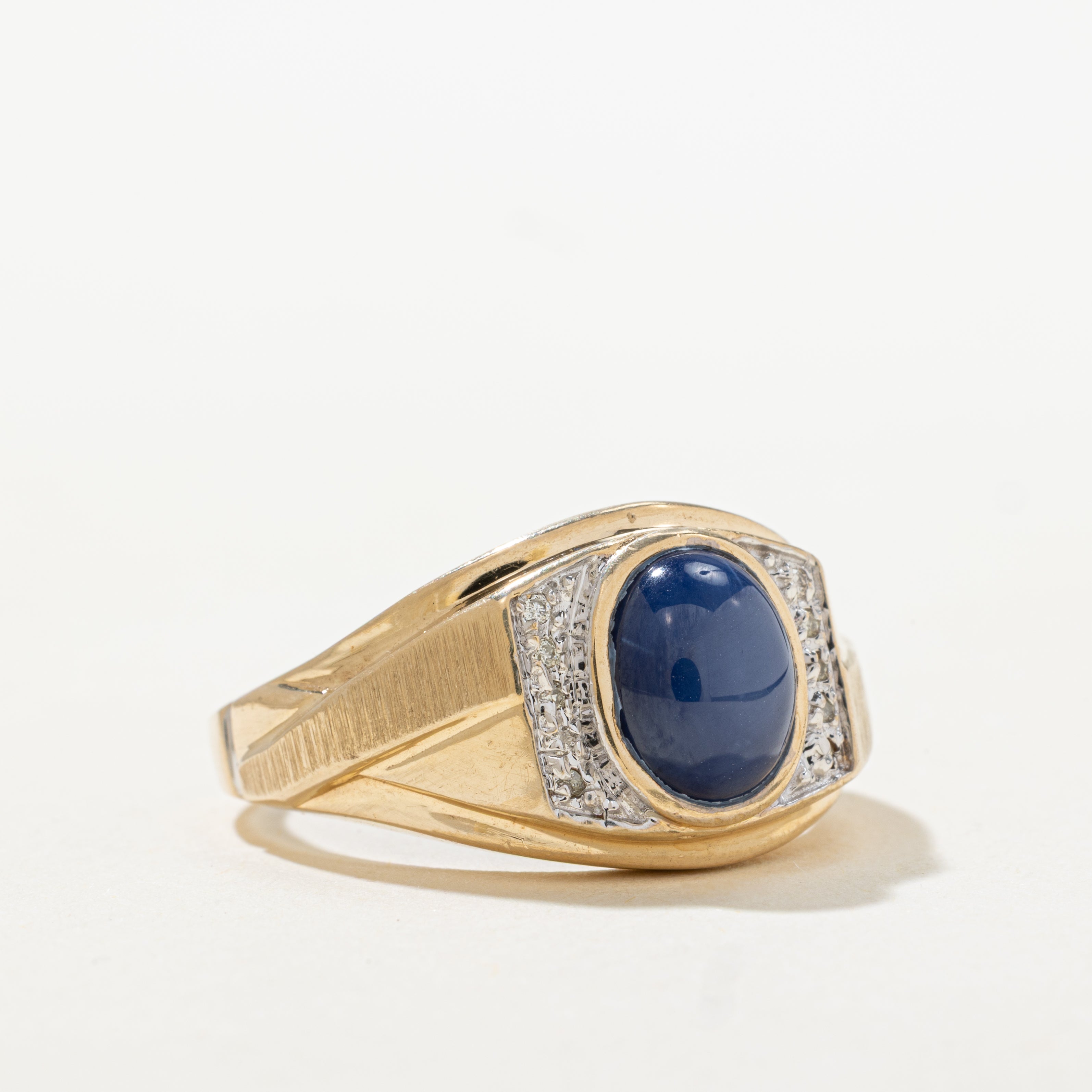 Cabochon Synthetic Star Sapphire & Natural Diamond Ring | SZ 10