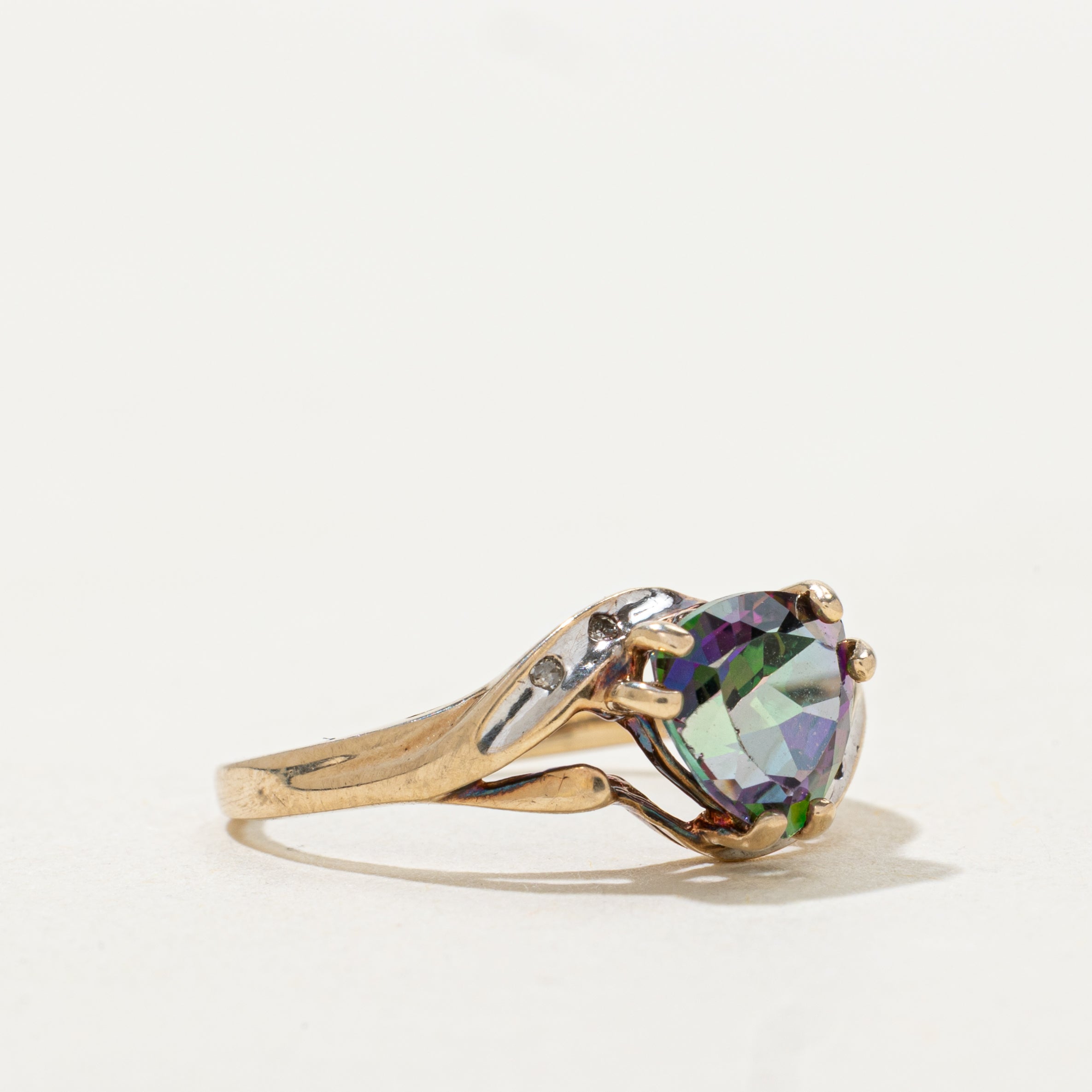 Bague en topaze mystique taille trillion et diamants | Taille 3,5