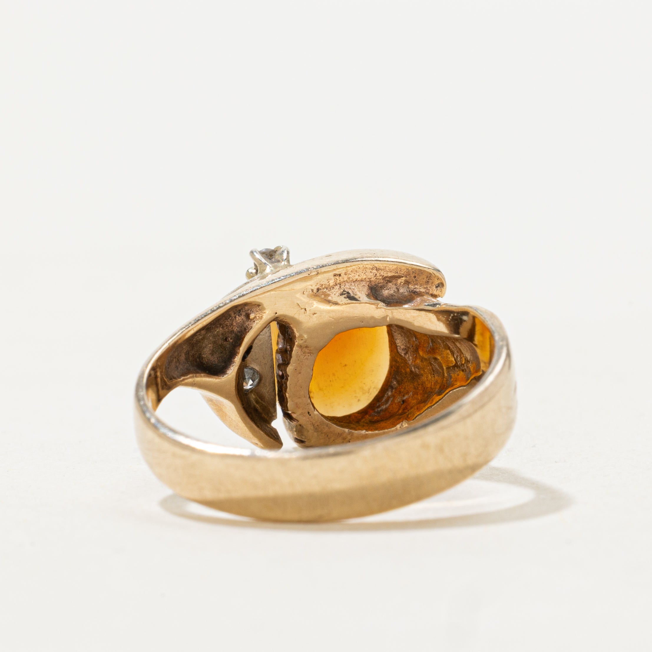 Shell Cameo & Diamond Textured Ring | SZ 5.75