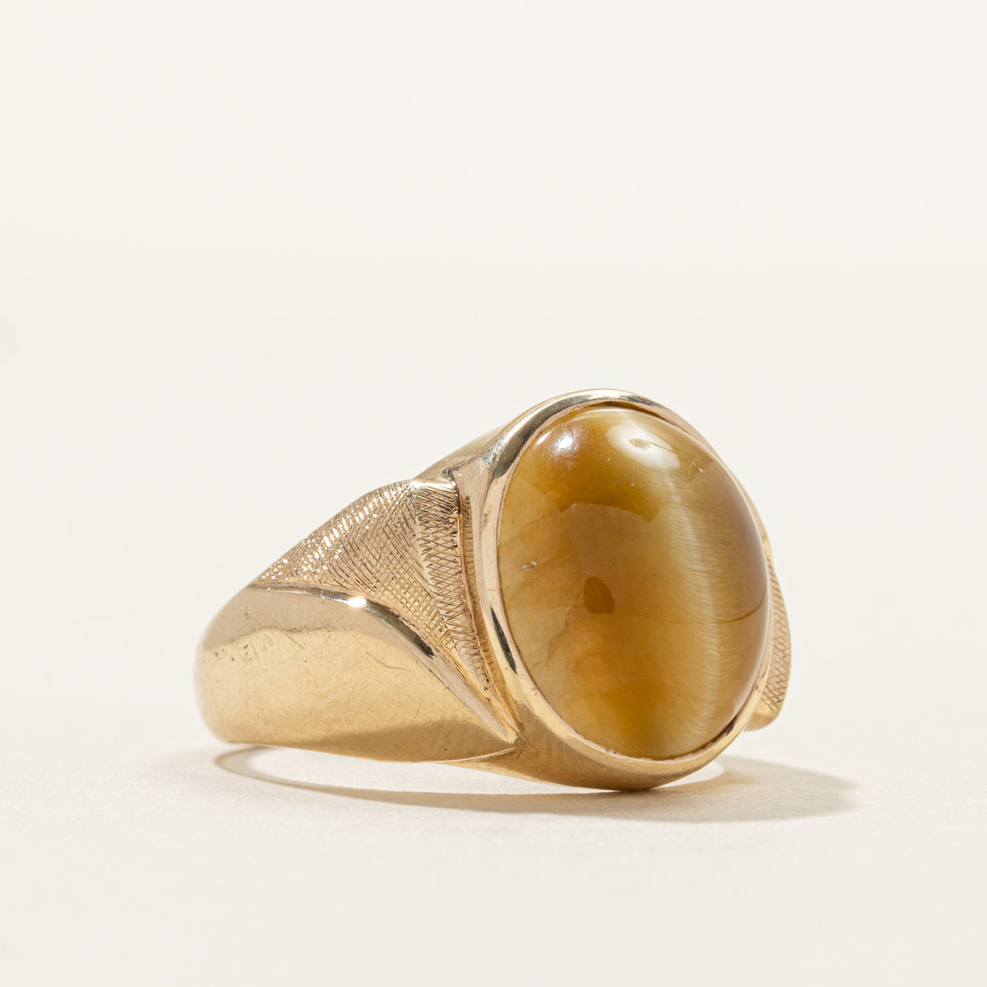 Cabochon Cat's Eye Cocktail Ring | SZ 8