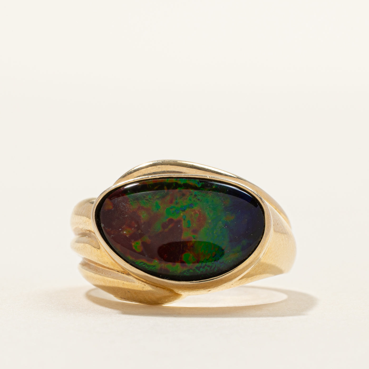 Cabochon Ammolite Grooved Cocktail Ring | SZ 7.75
