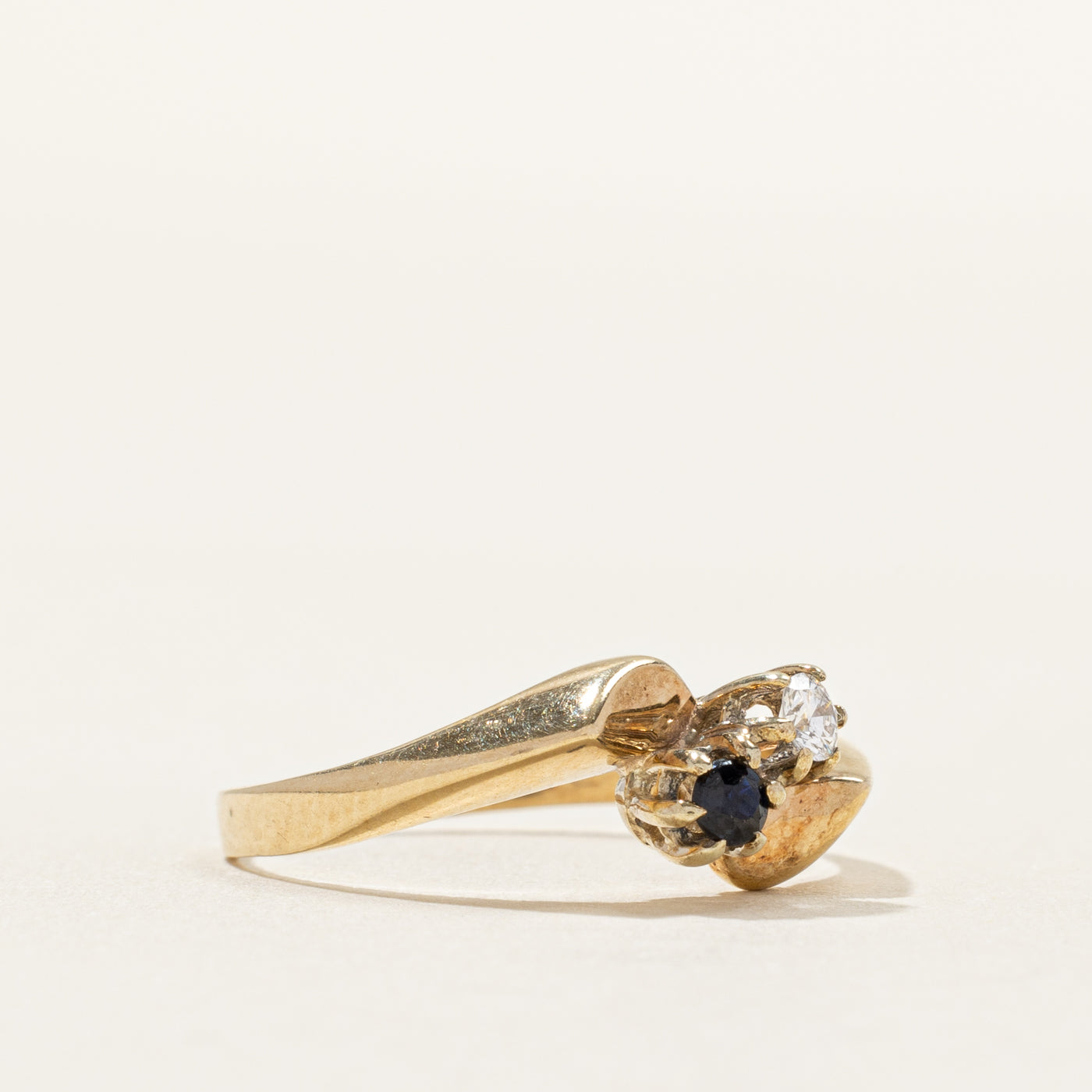 Toi et Moi Diamond & Sapphire Bypass Ring | 0.08ct | SZ 7.25
