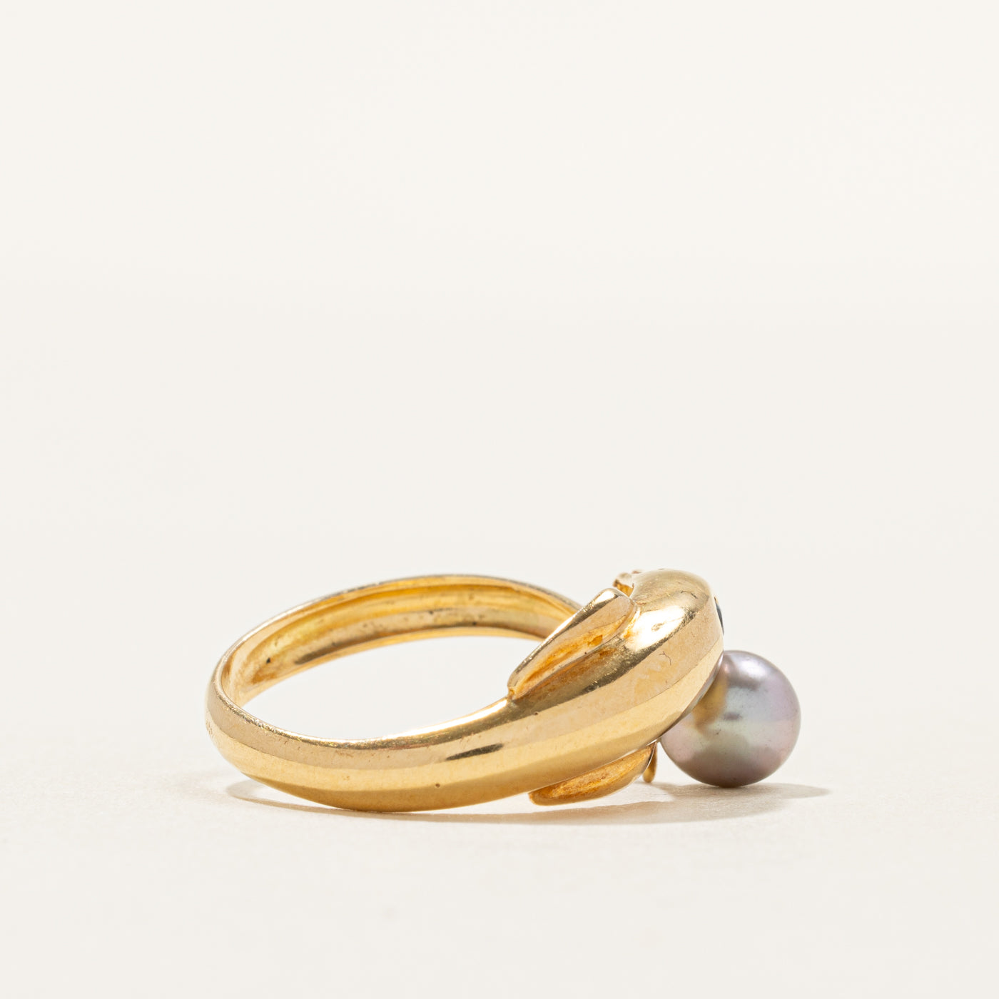 Bague dauphin contournée en perle et saphir | Taille 6,5