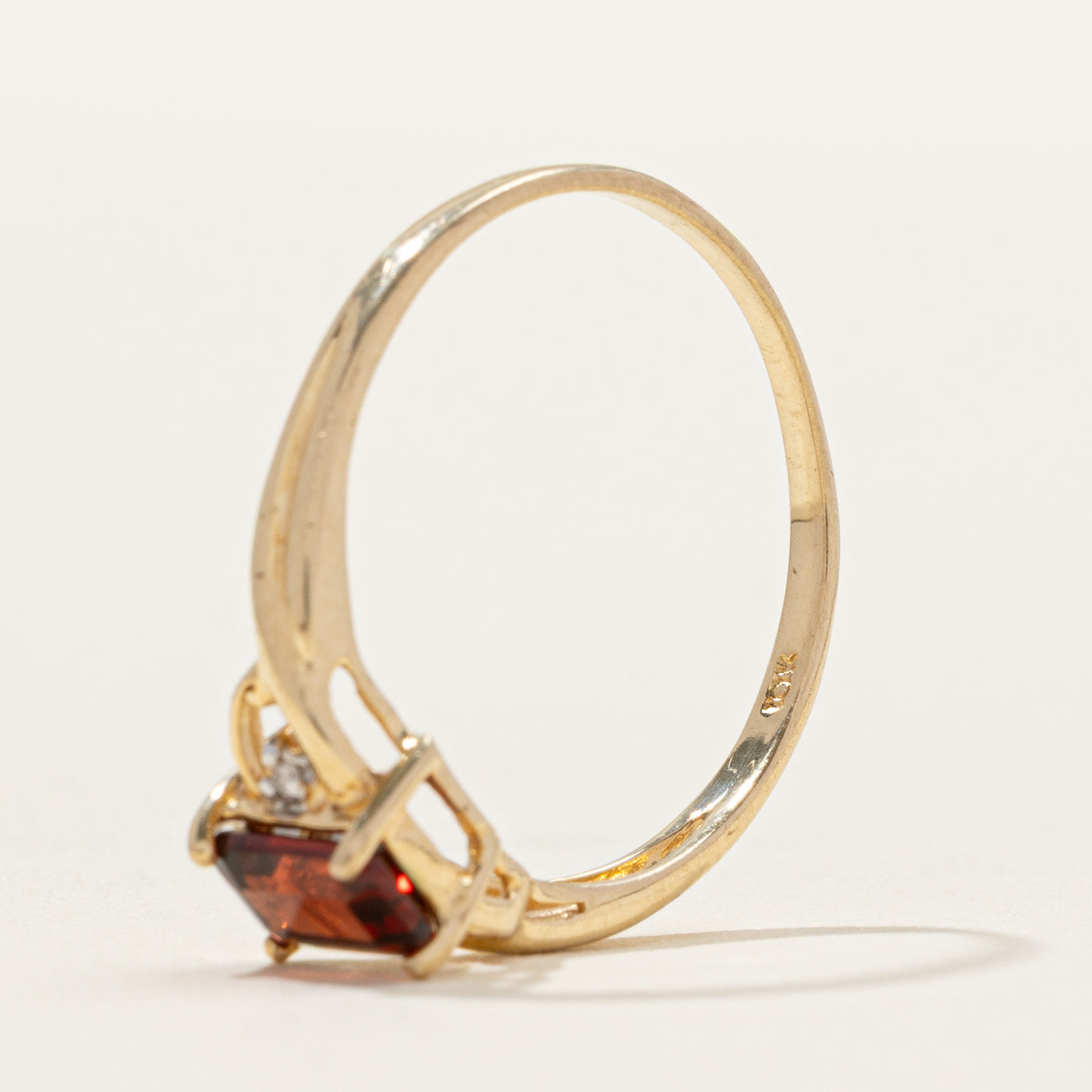 Emerald Cut Garnet & Diamond Ring | 0.004ctw | SZ 7