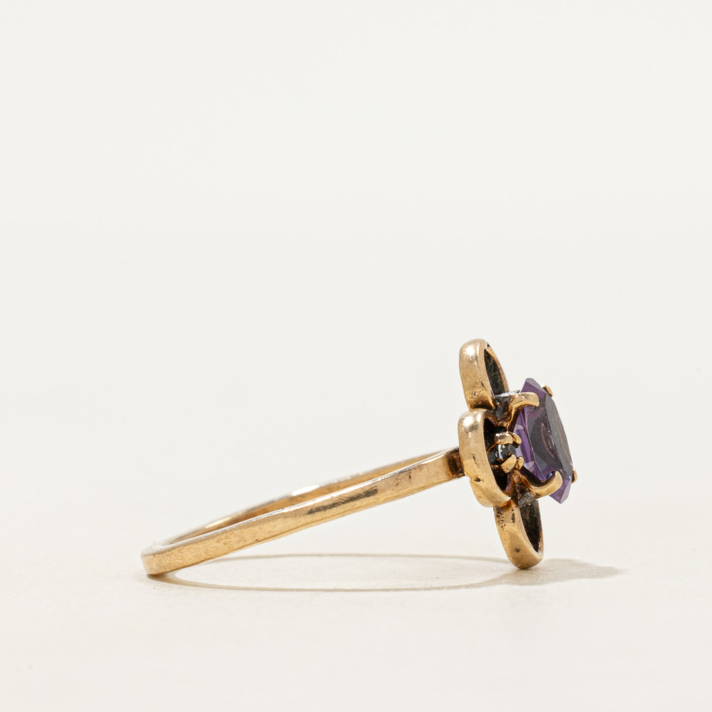 Synthetic Sapphire & Natural Diamond Openwork Ring | SZ 3