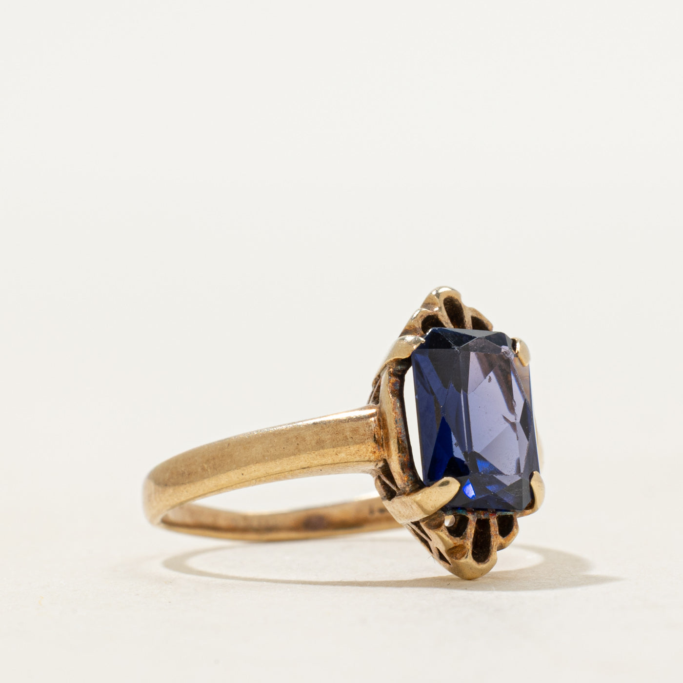 Solitaire Oval Cut Synthetic Sapphire Ring | SZ 5