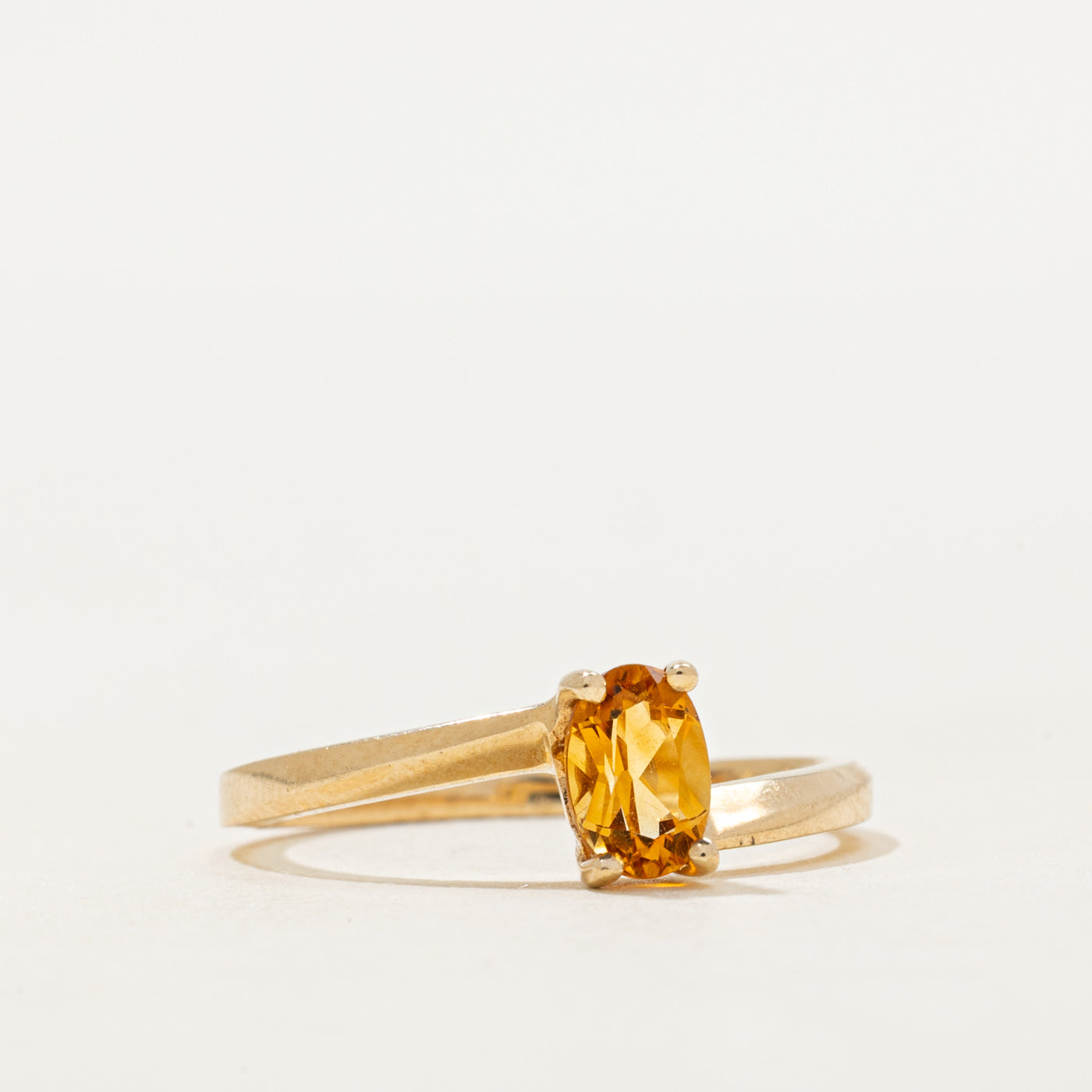 Basket Set Citrine Bypass Ring | SZ 6.25