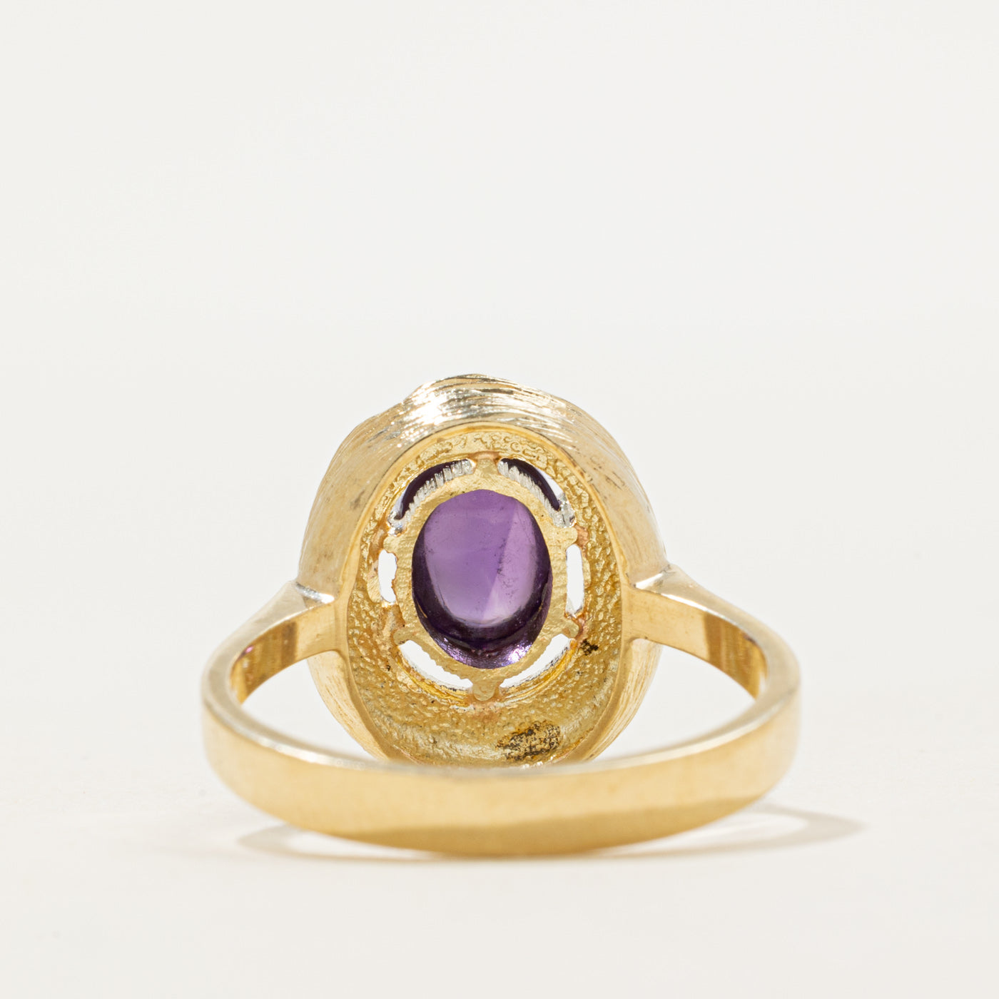 Cabochon Amethyst Grooved Cocktail Ring | SZ 8