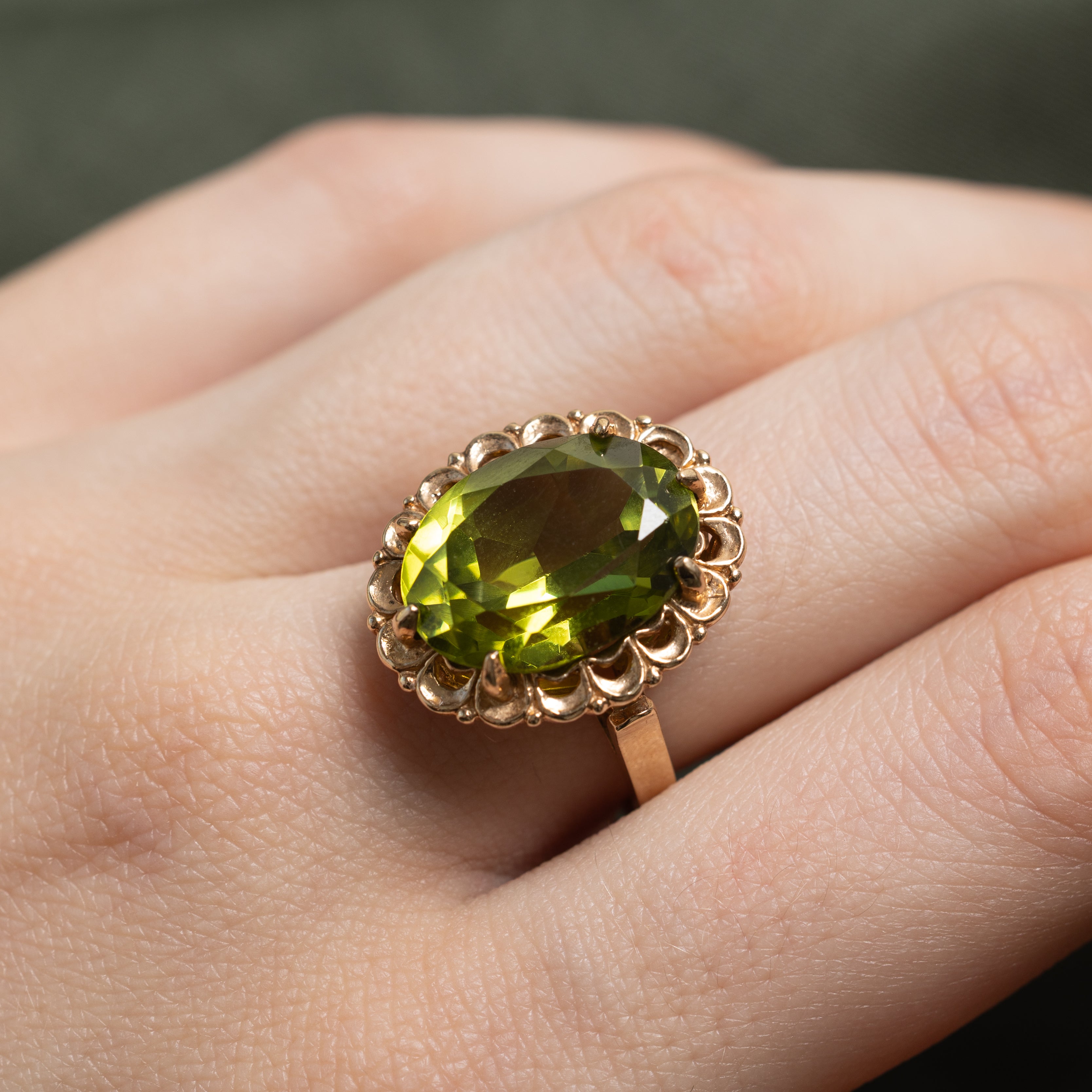 Oval Cut Synthetic Spinel Cocktail Ring | SZ 7