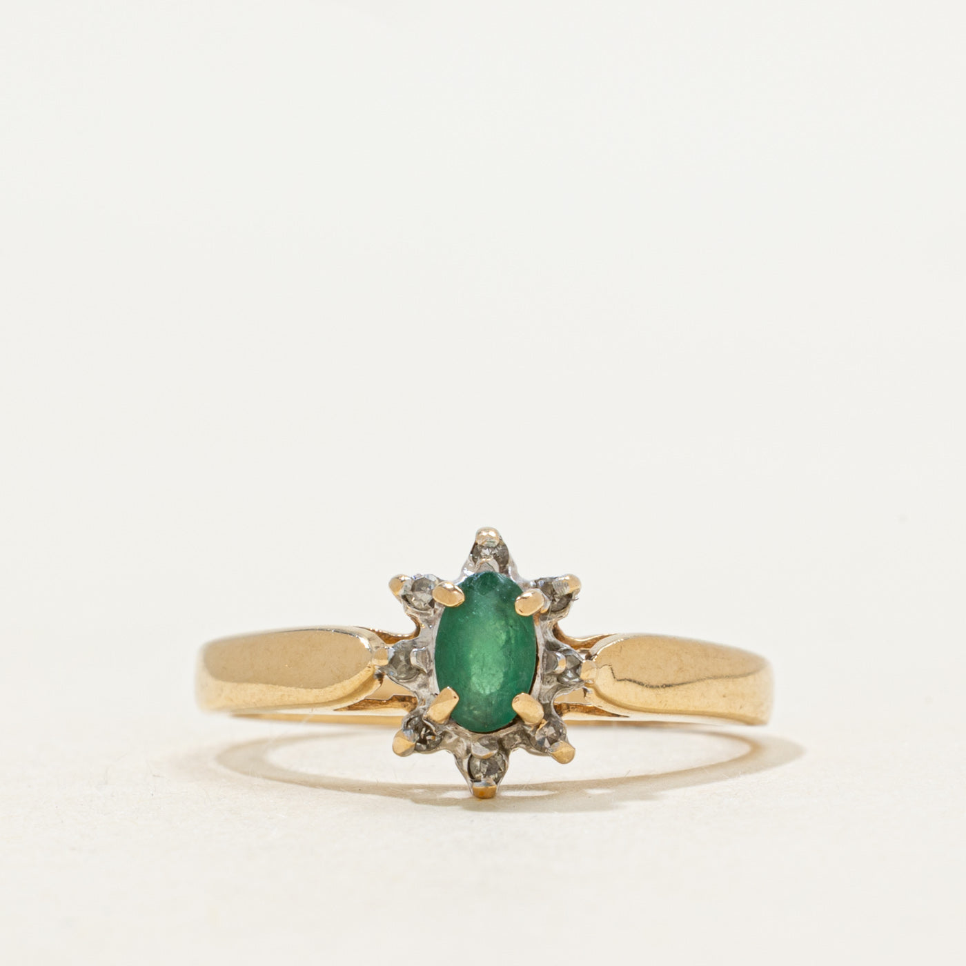 Oval Cut Emerald & Diamond Petal Ring | SZ 6