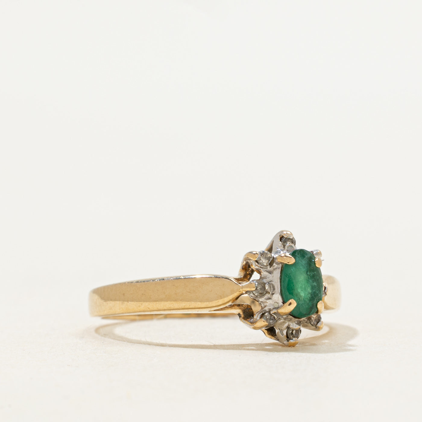 Oval Cut Emerald & Diamond Petal Ring | SZ 6