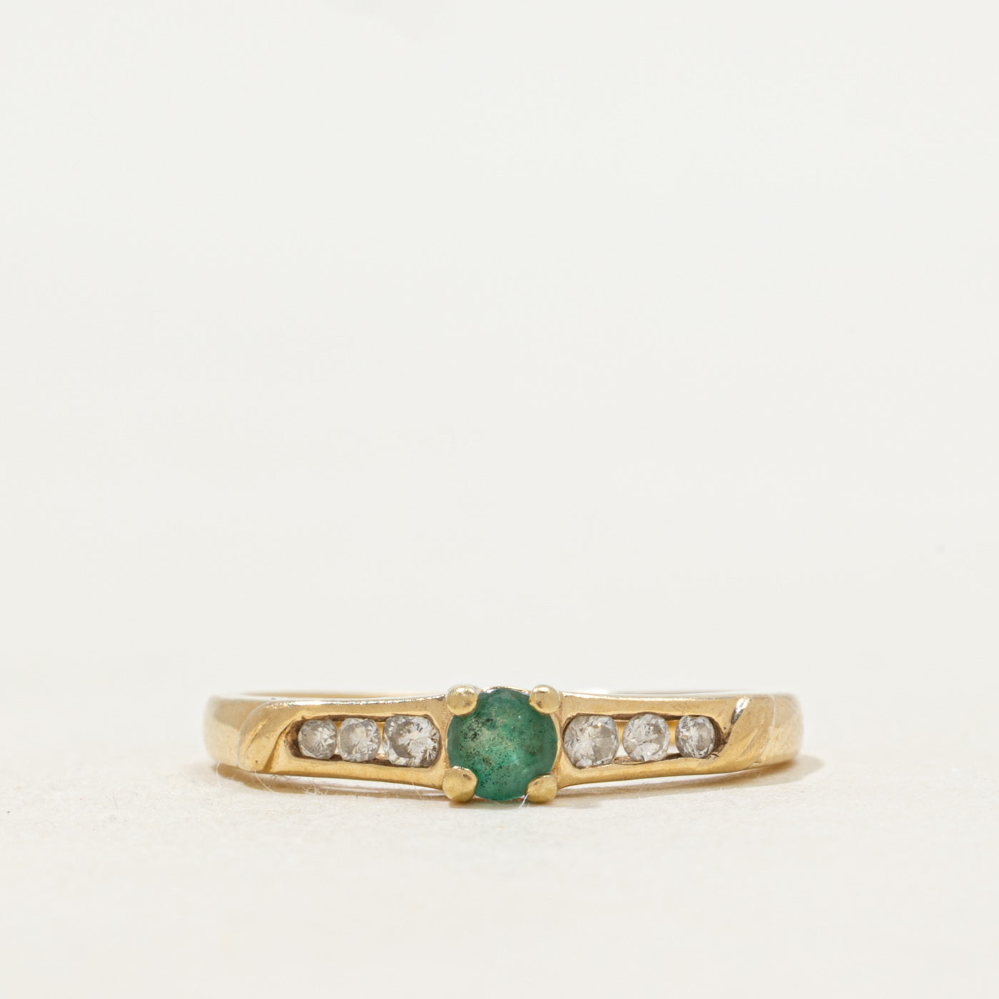 Emerald & Diamond Accented Ring | SZ 6