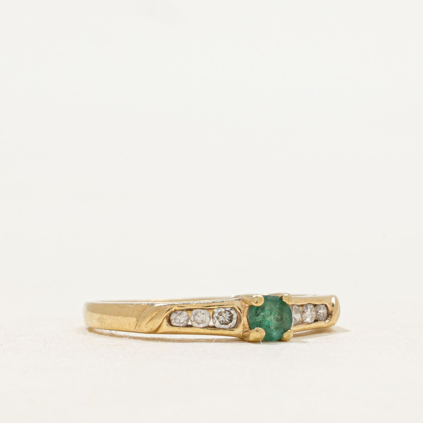 Emerald & Diamond Accented Ring | SZ 6