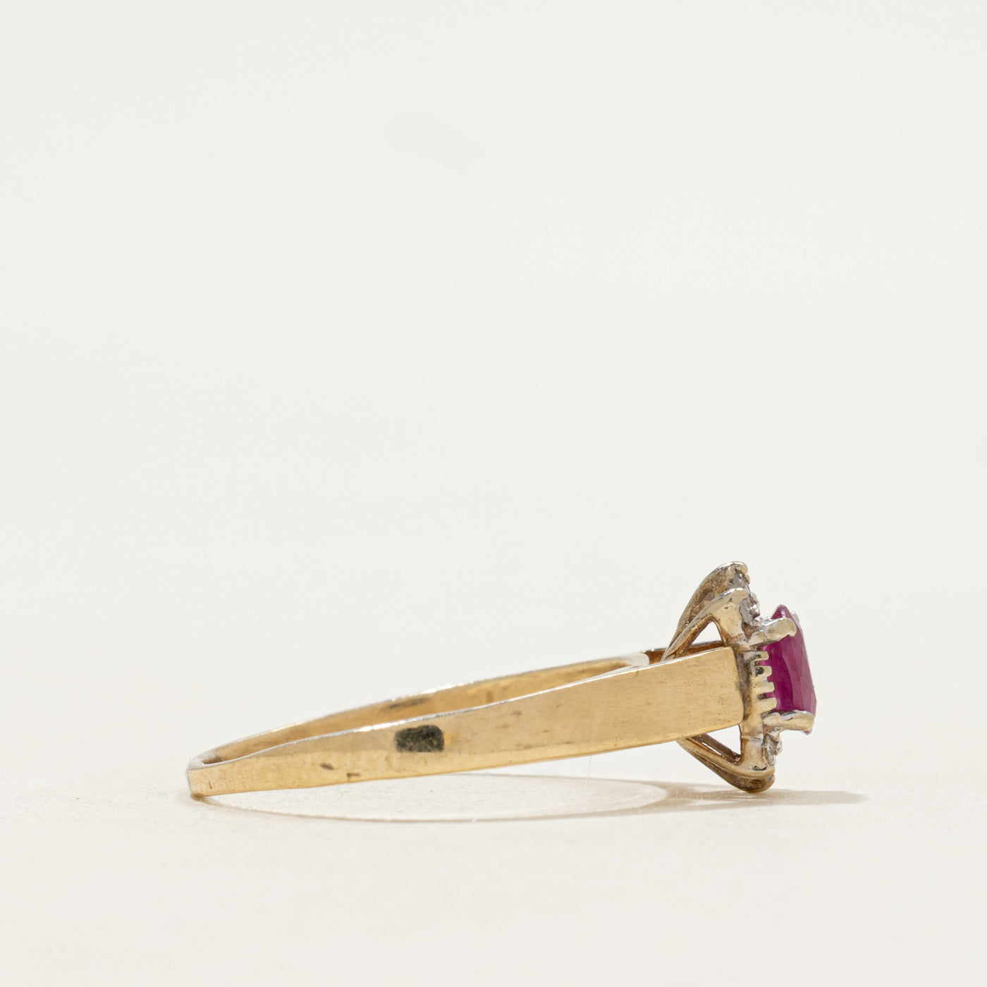 Oval Cut Ruby & Diamond Petal Ring | SZ 6.25