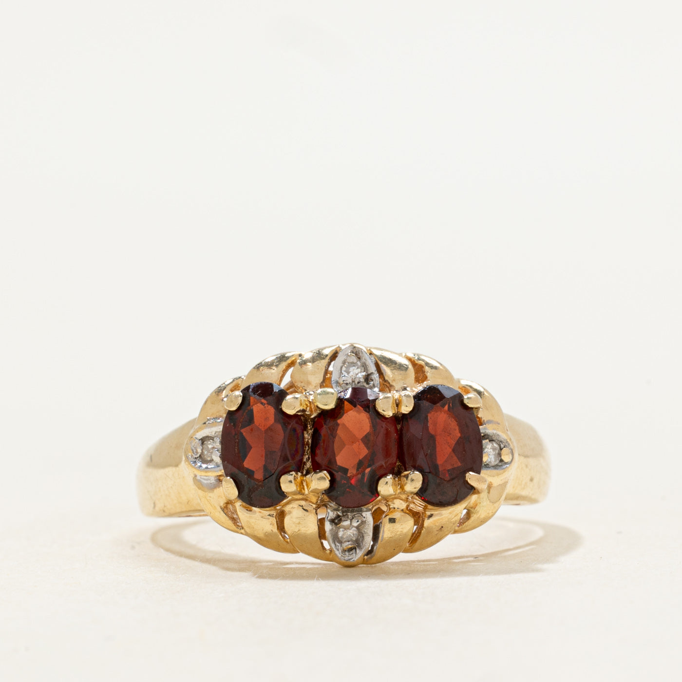 Three Stone Garnet & Diamond Grooved Ring | 1.36ctw, 0.008ct | SZ 8.25