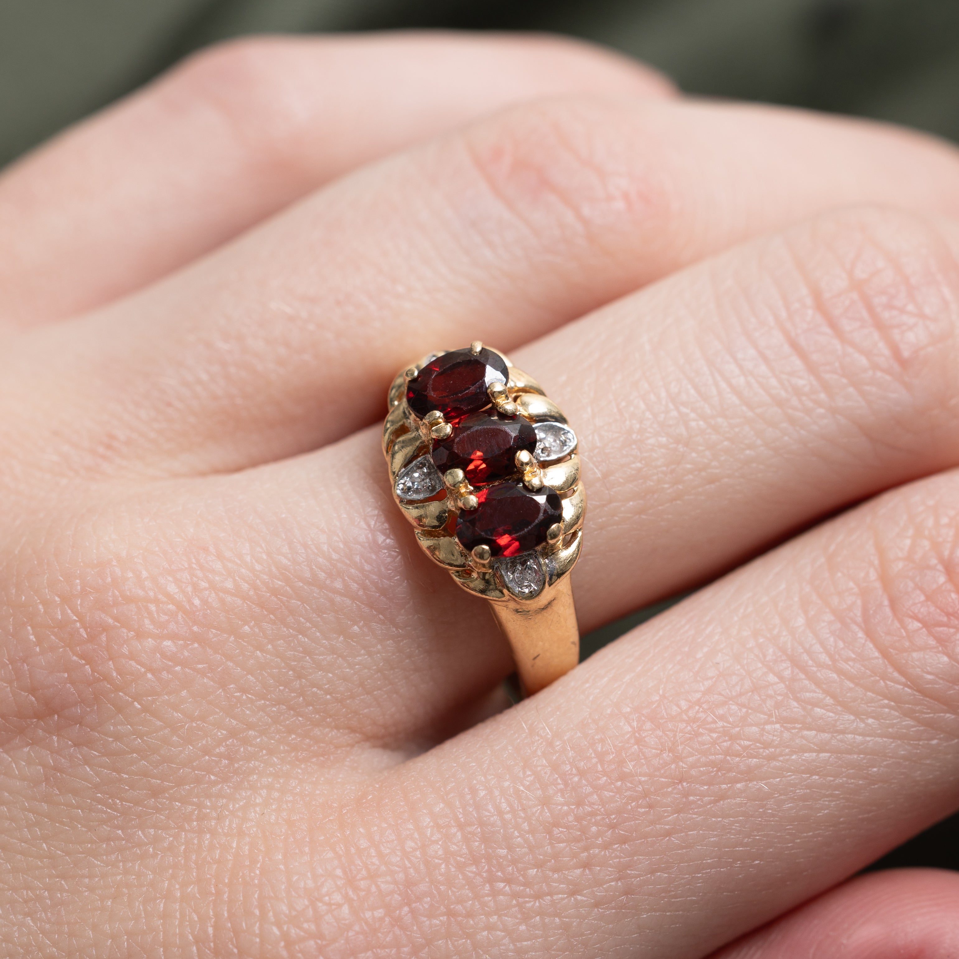 Three Stone Garnet & Diamond Grooved Ring | 1.36ctw, 0.008ct | SZ 8.25
