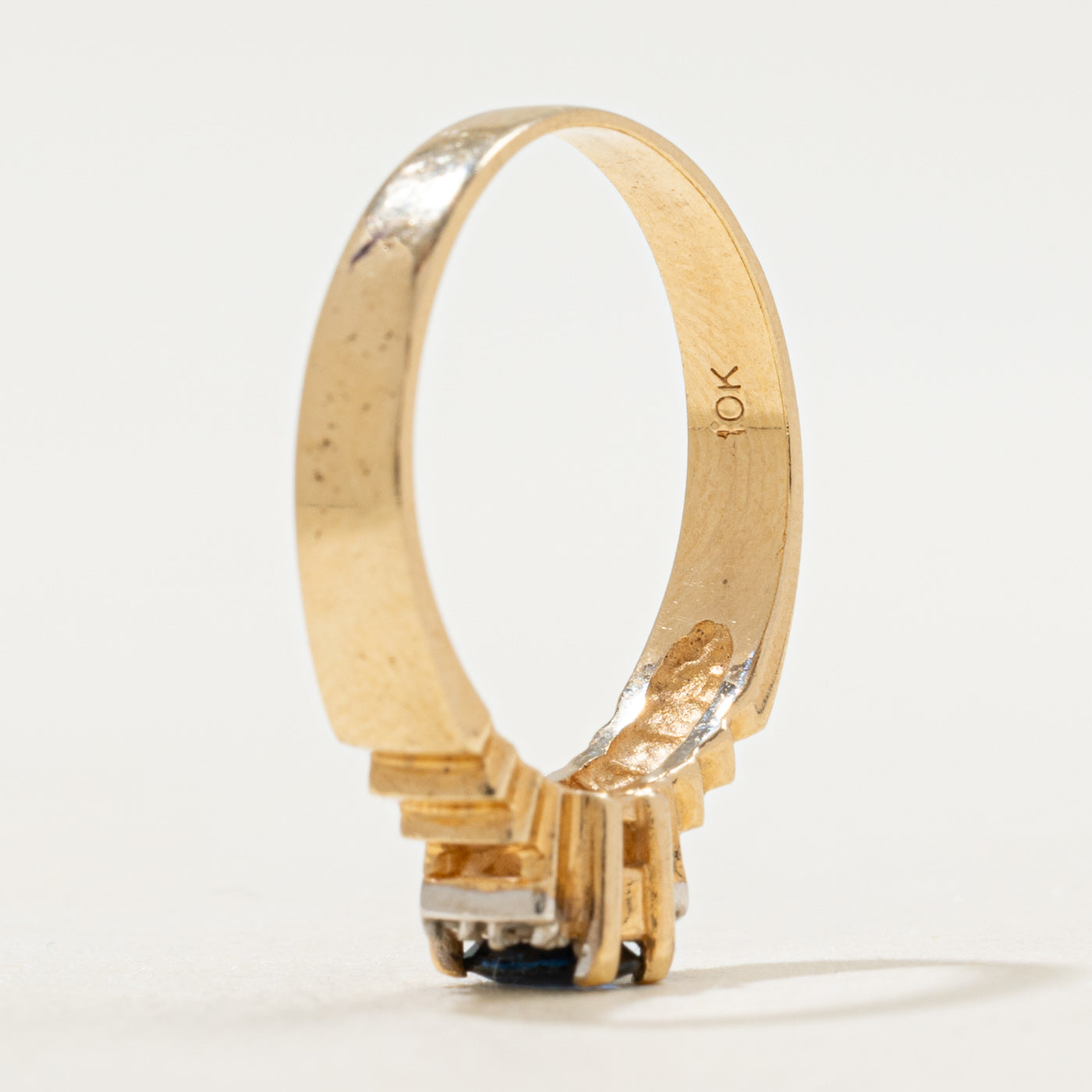 Sapphire & Diamond Grooved Ring | SZ 6.25