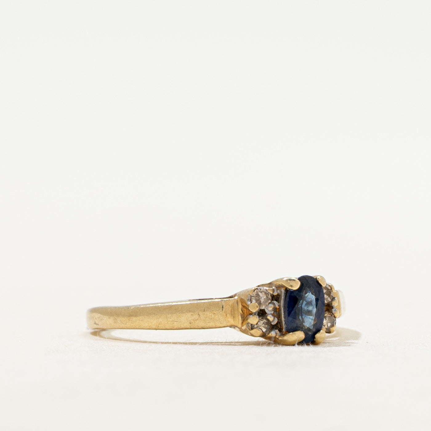 Oval Cut Sapphire & Diamond Accented Ring | SZ 5.25