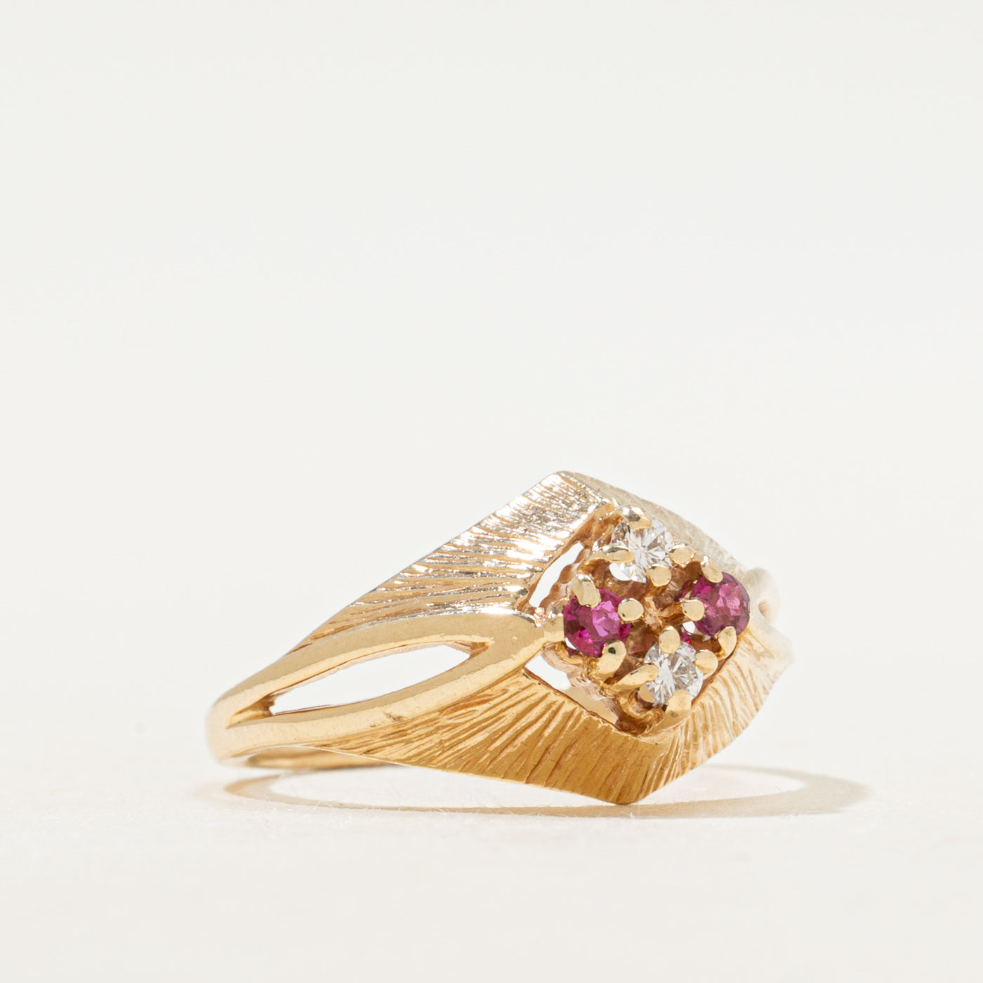 Four Stone Diamond & Ruby Textured Dome Ring | SZ 5