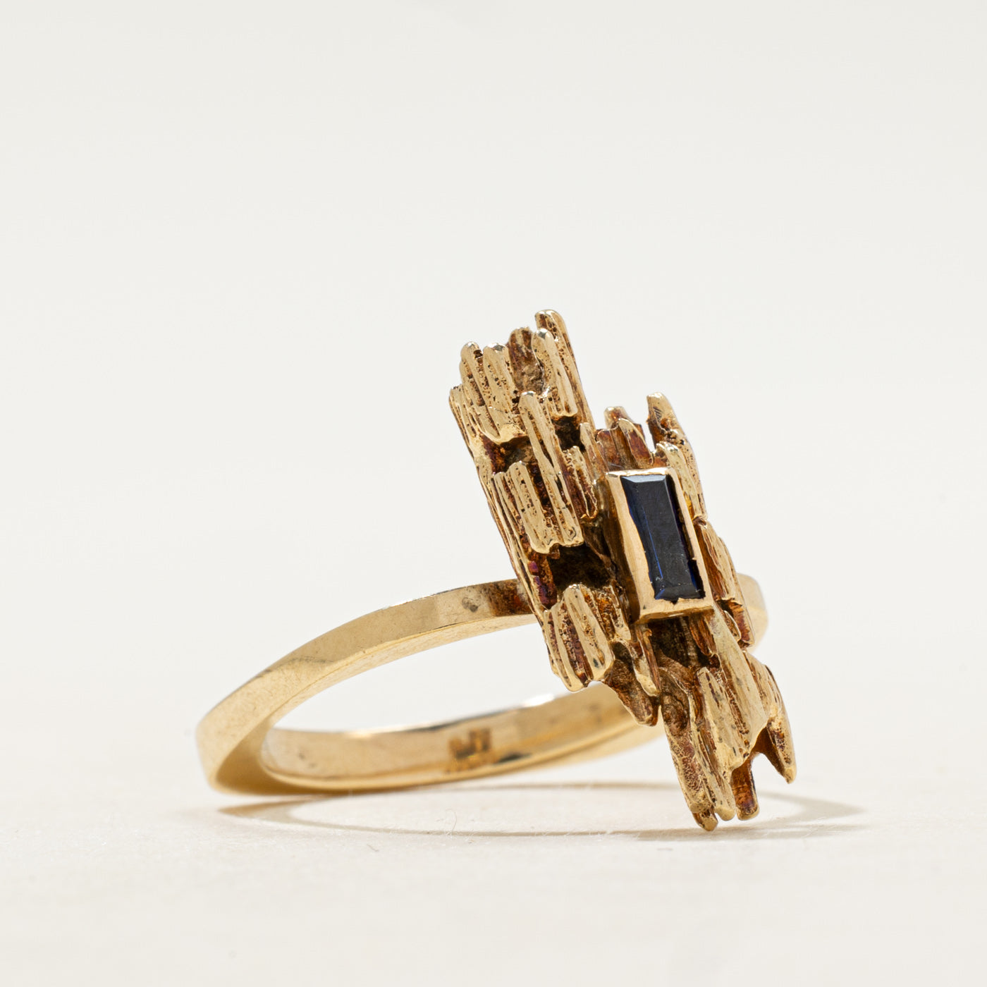 Bezel Set Synthetic Sapphire Textured Cocktail Ring | SZ 7.5