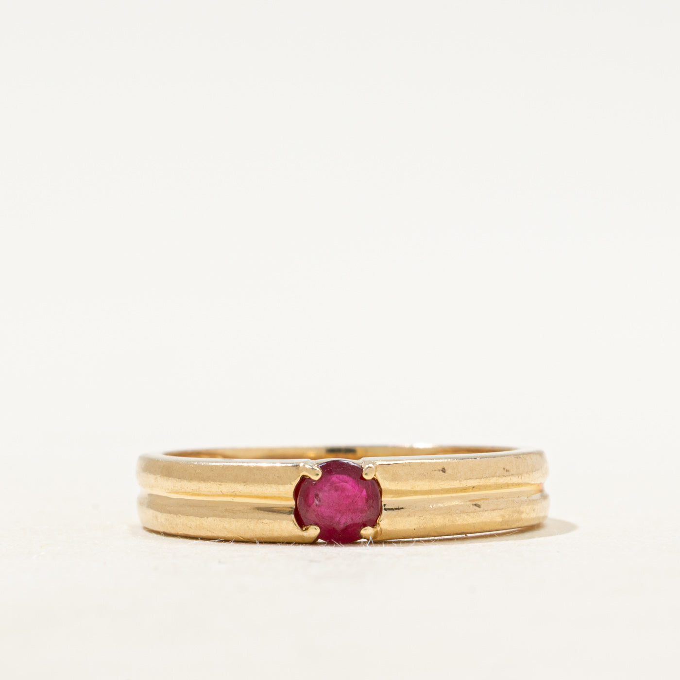 Glass Filled Ruby Grooved Band | SZ 8.5
