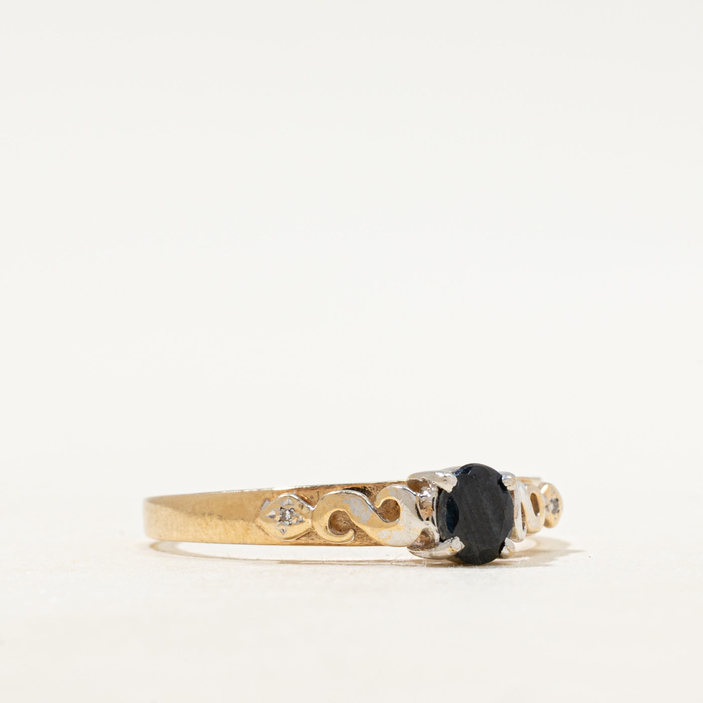 Sapphire & Diamond Scrollwork Ring | SZ 9.5
