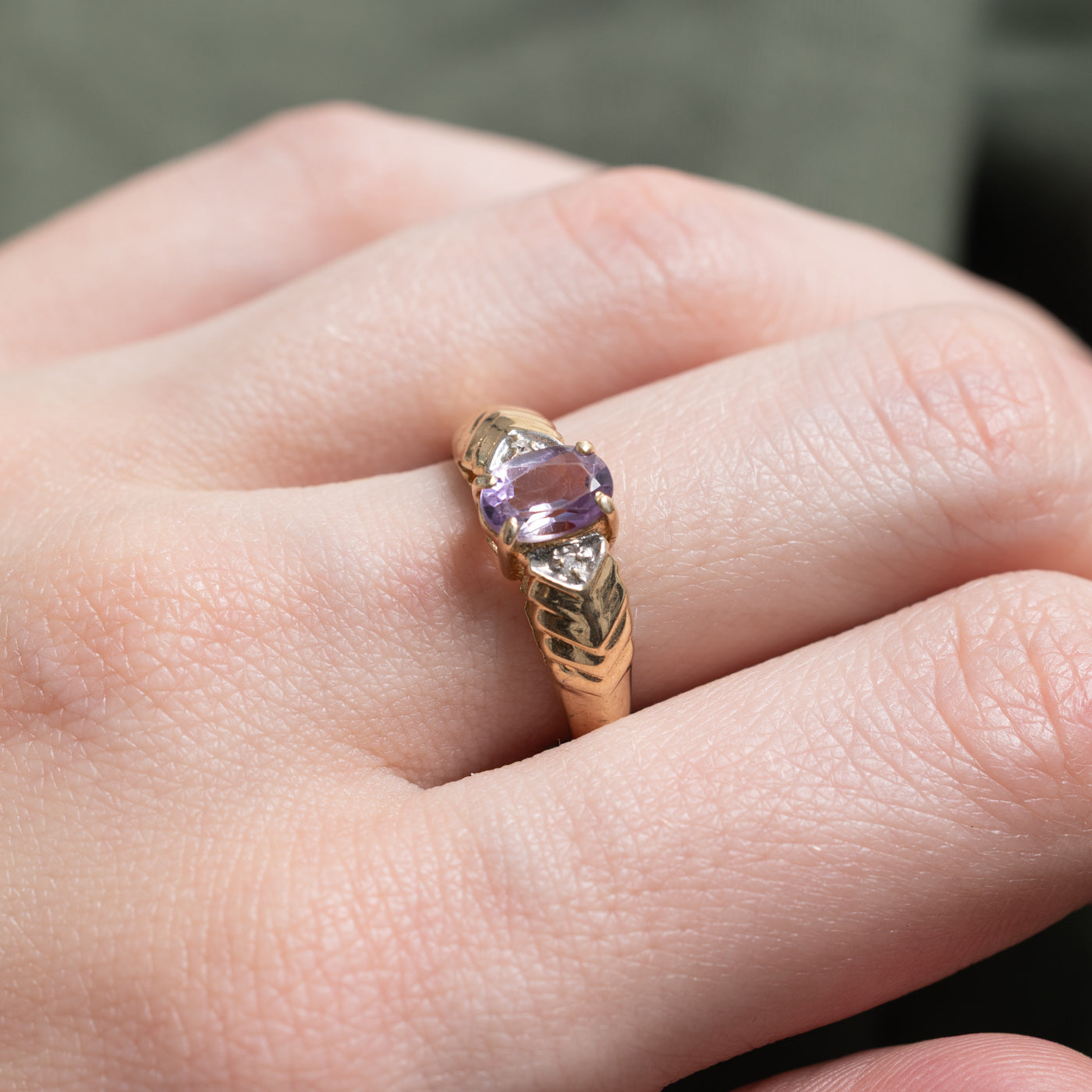 Amethyst & Diamond Fluted Ring | 0.63ct, 0.01ctw | SZ 7.5 |