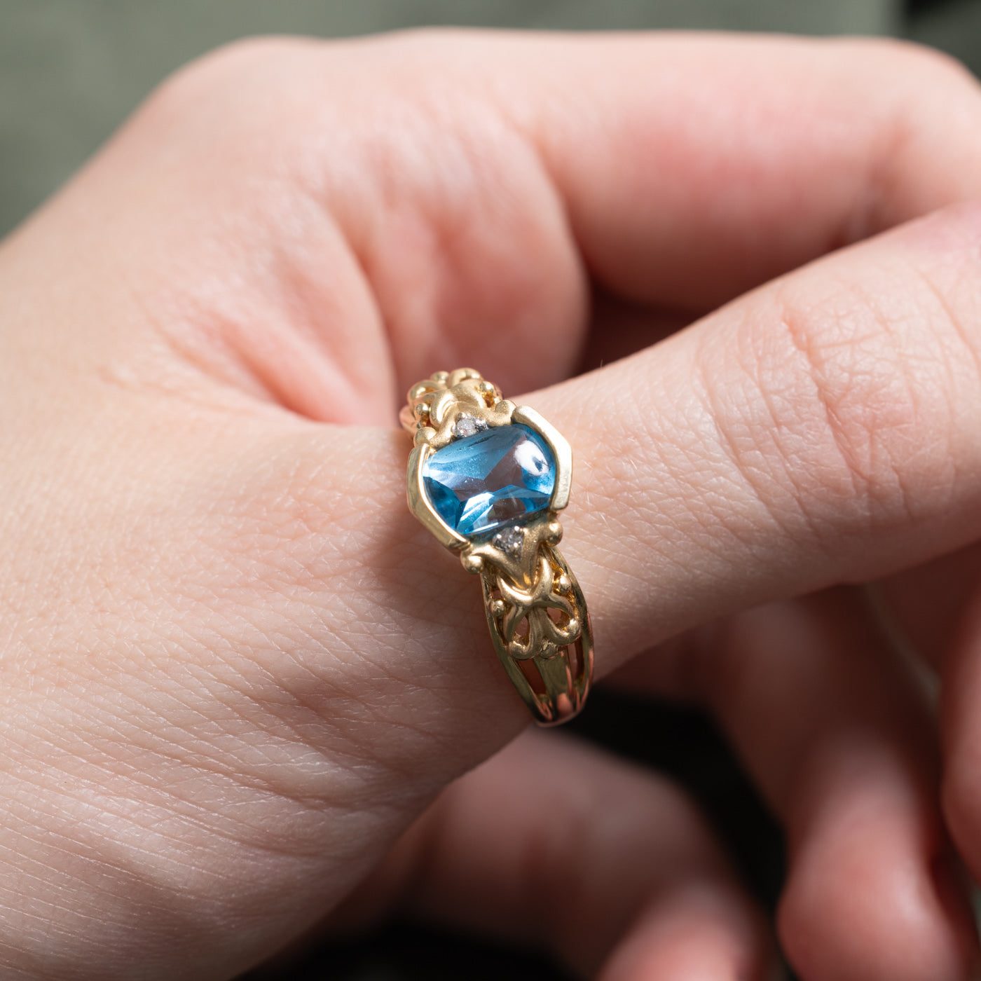 Oval Cut Tapaz & Diamond Ornate Ring | 1.51ct, 0.01ctw | SZ 10.0 |