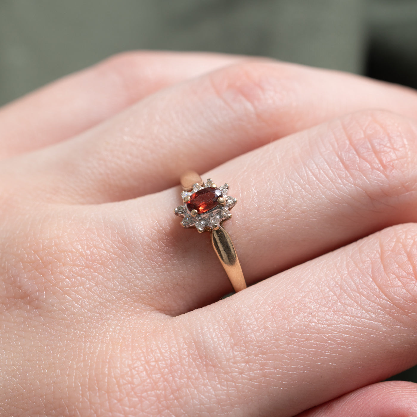 Garnet & Diamond Petal Ring | 0.25ct, 0.05ctw | SZ 7.0 |