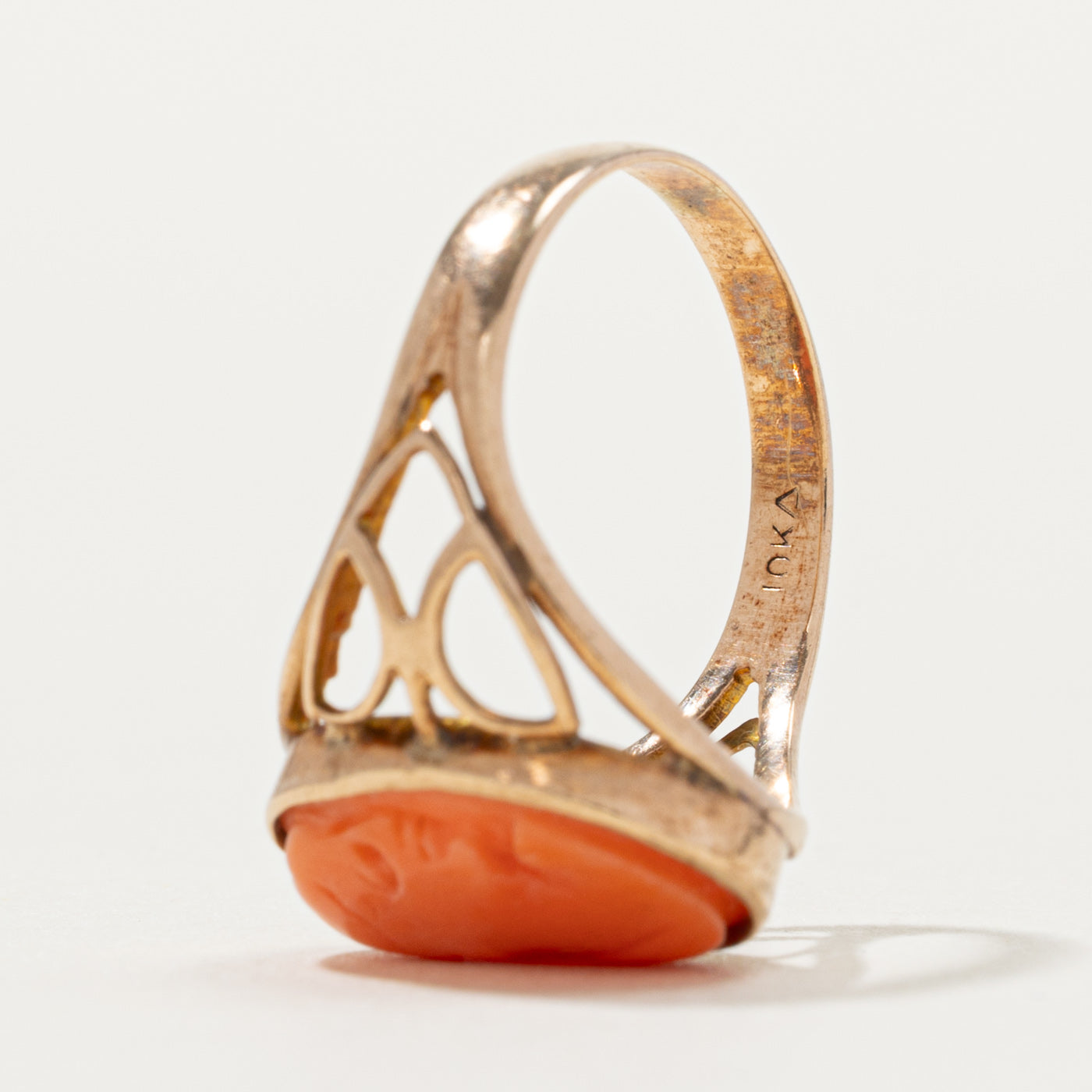 Bezel Set Coral Cameo Ring | SZ 3.75