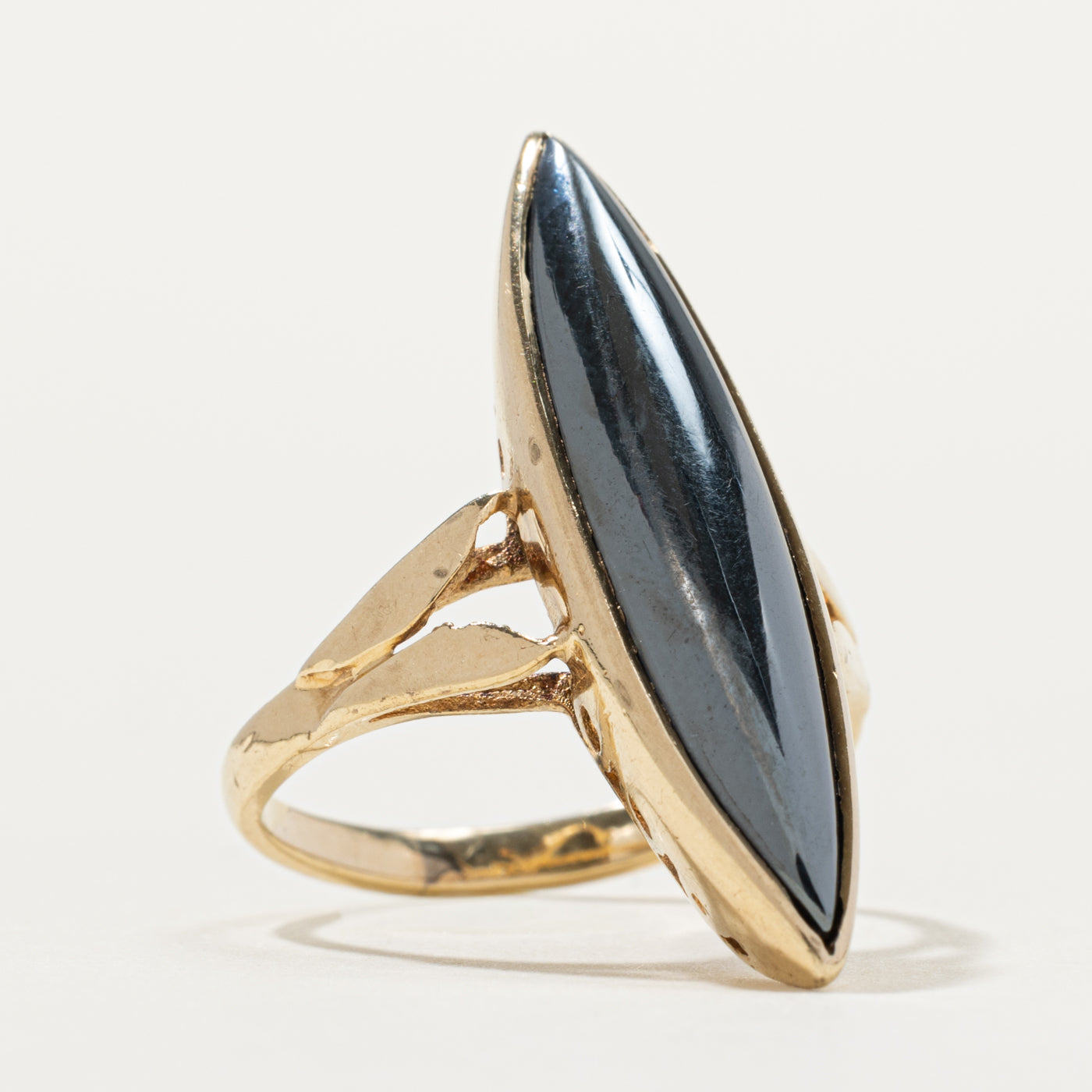 10k Marquise Cut Bezel Set Hematite Navette Ring | SZ 4