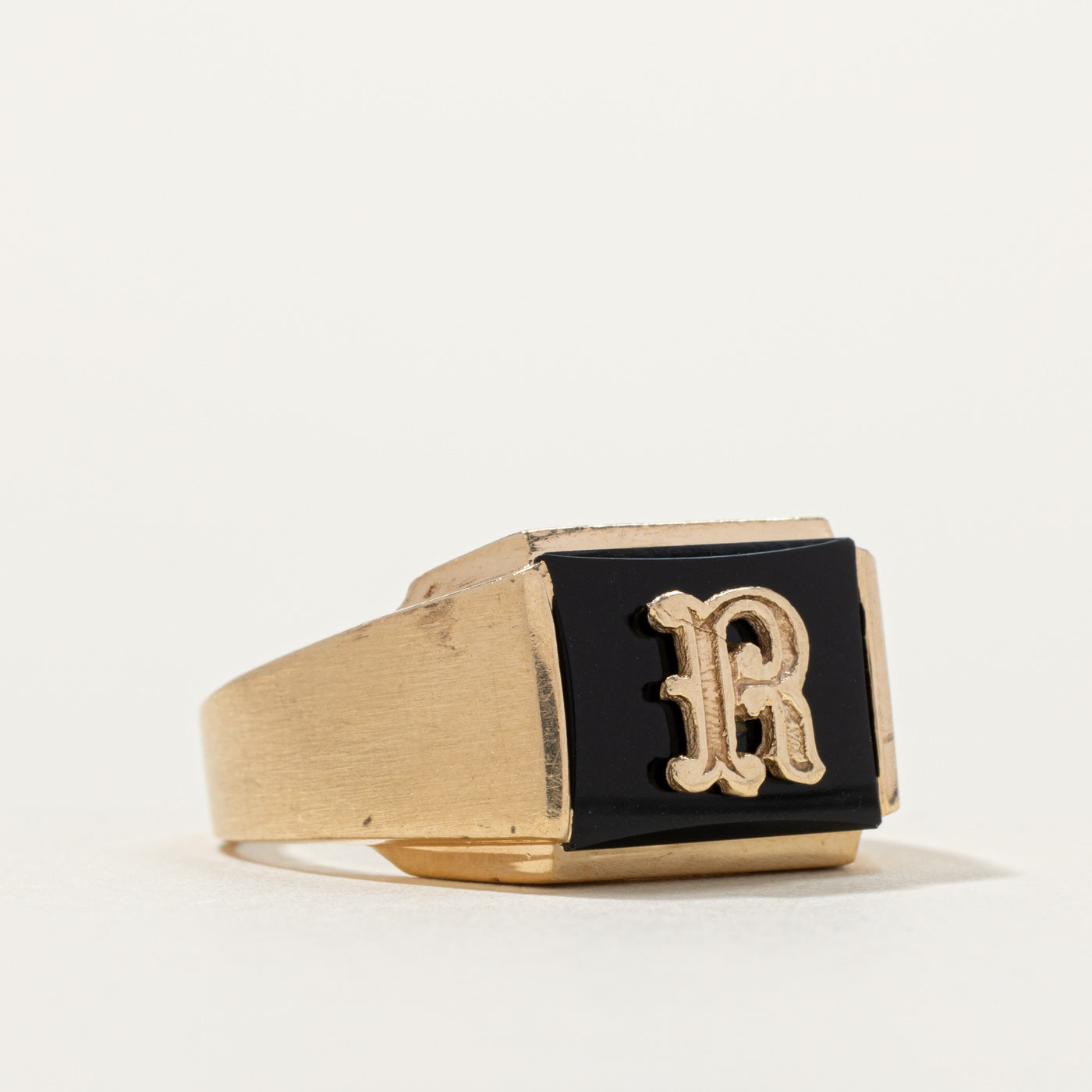 14k Onyx "R" Initial Signet Ring | SZ 9.75