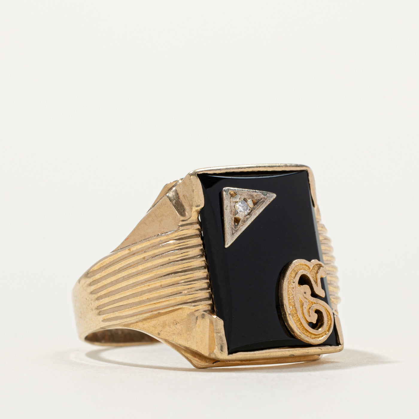 10k Onyx & Diamond "G" Initial Grooved Signet Ring | SZ 10.25