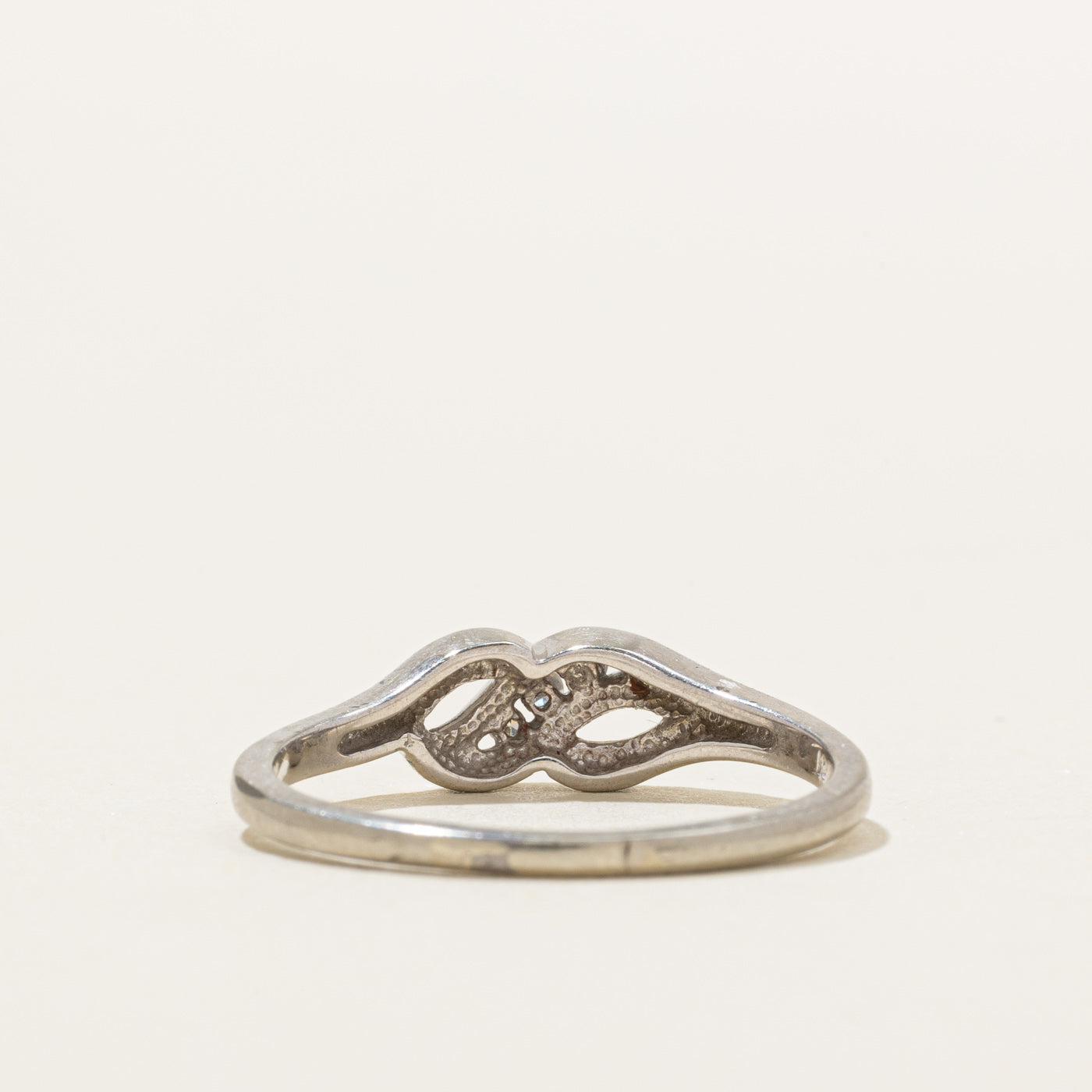 10K Diamond Wave Cross Over Band | SZ 8.0