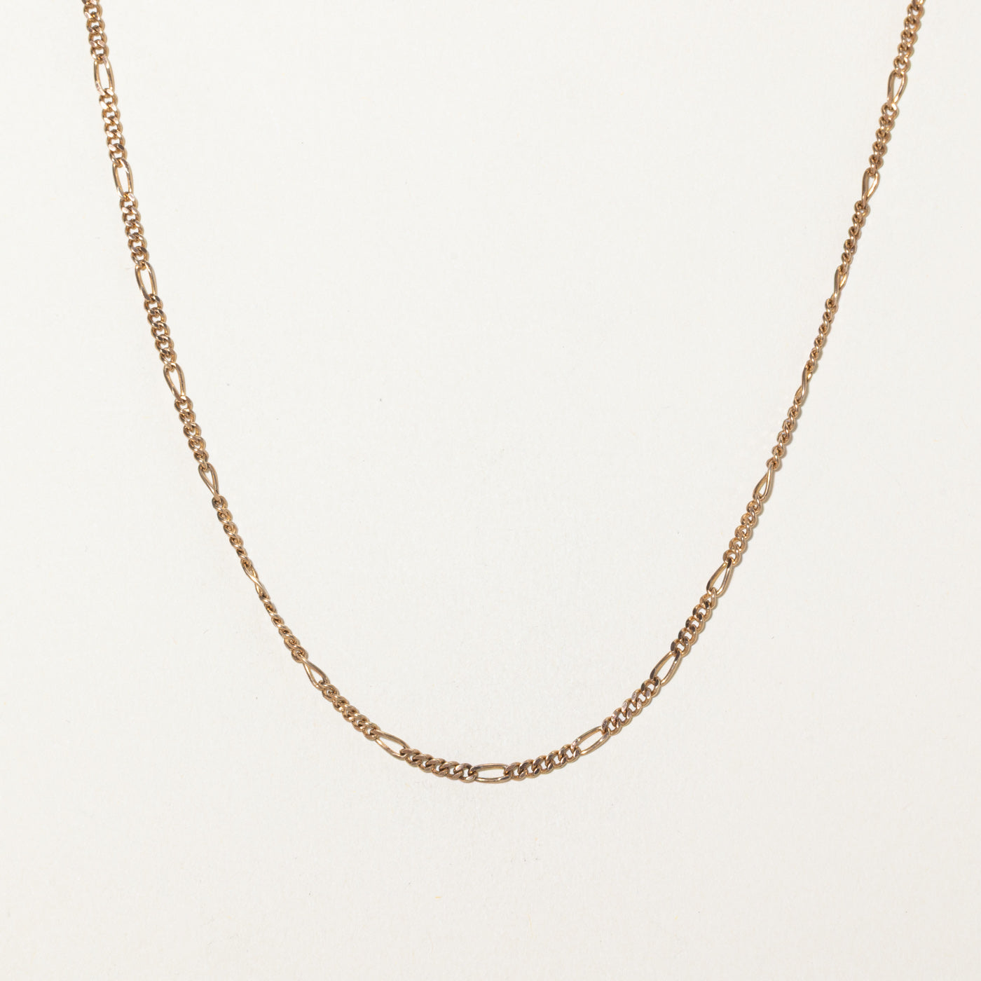 Chaîne Figaro en or jaune 9 carats Birmingham 1985 | 51 cm