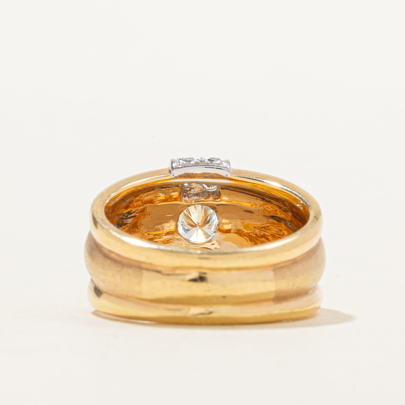 18k Bezel Set Diamond Grooved Chunky Ring | 0.26 SI1 H/I, 0.21ctw | SZ 6.25