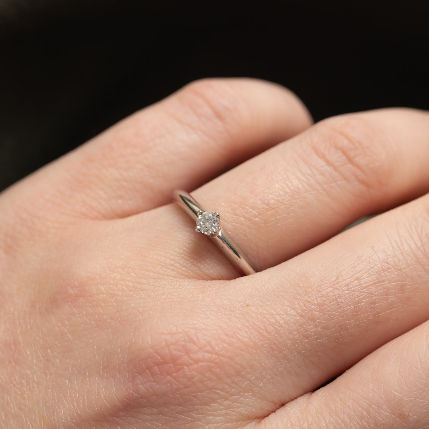 10k Round Brilliant Cut Solitaire Diamond Petite Ring | 0.13ctw | SZ 7.25