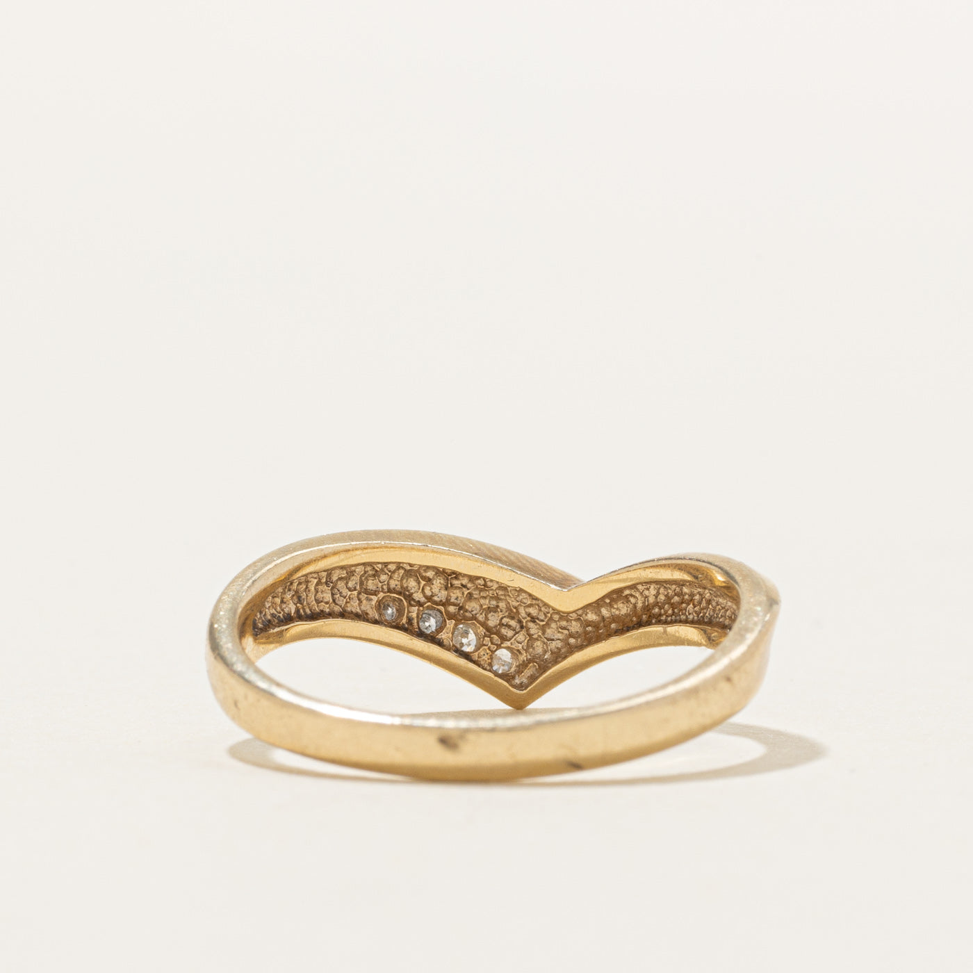 10K Diamond Edged Chevron Ring | SZ 6.75