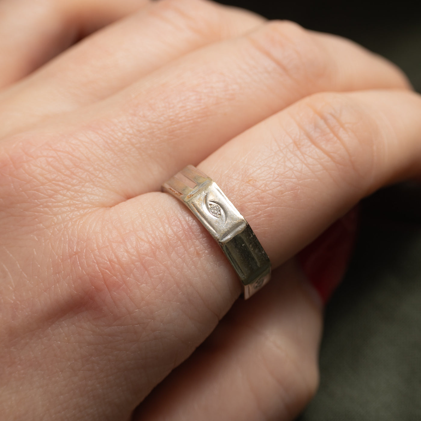 14k Diamond Textured Octagon Band | 5.55mm | SZ 9