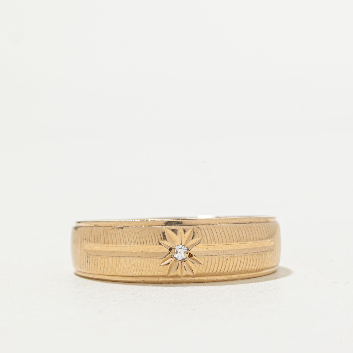 10k Star Set Diamond Textured Band | SZ 11.5