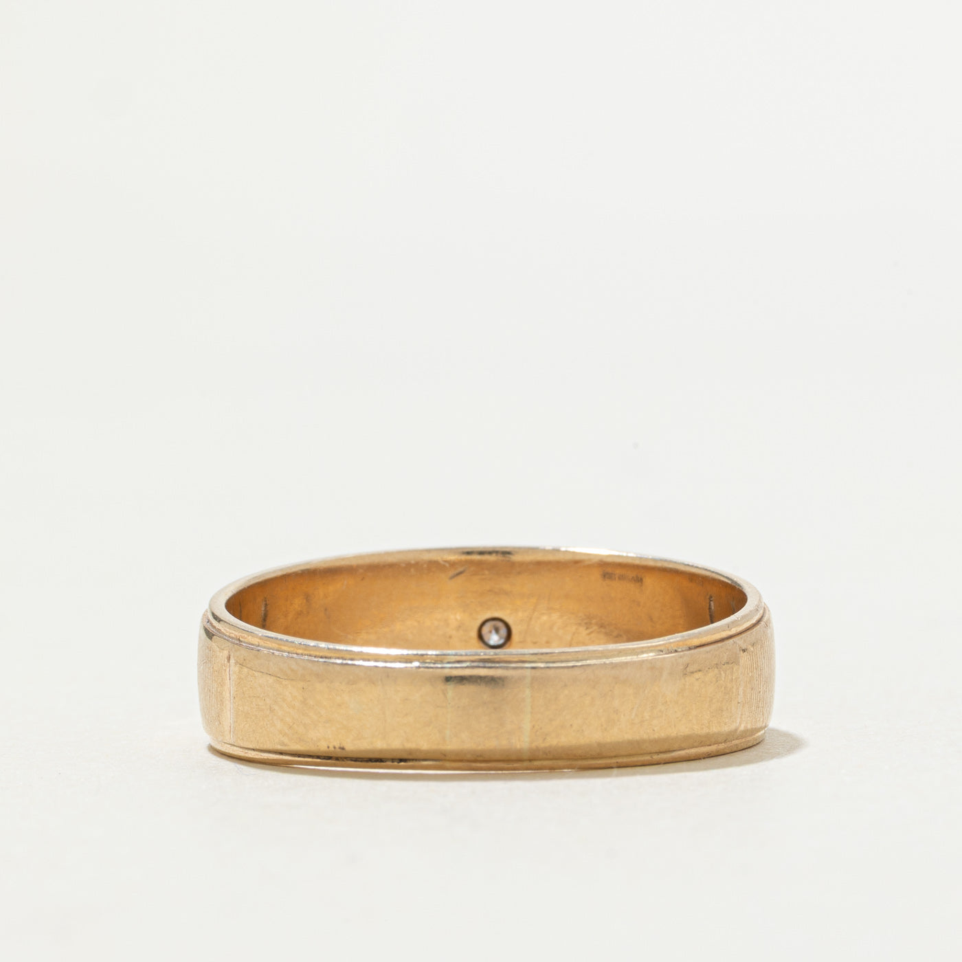 10k Star Set Diamond Textured Band | SZ 11.5