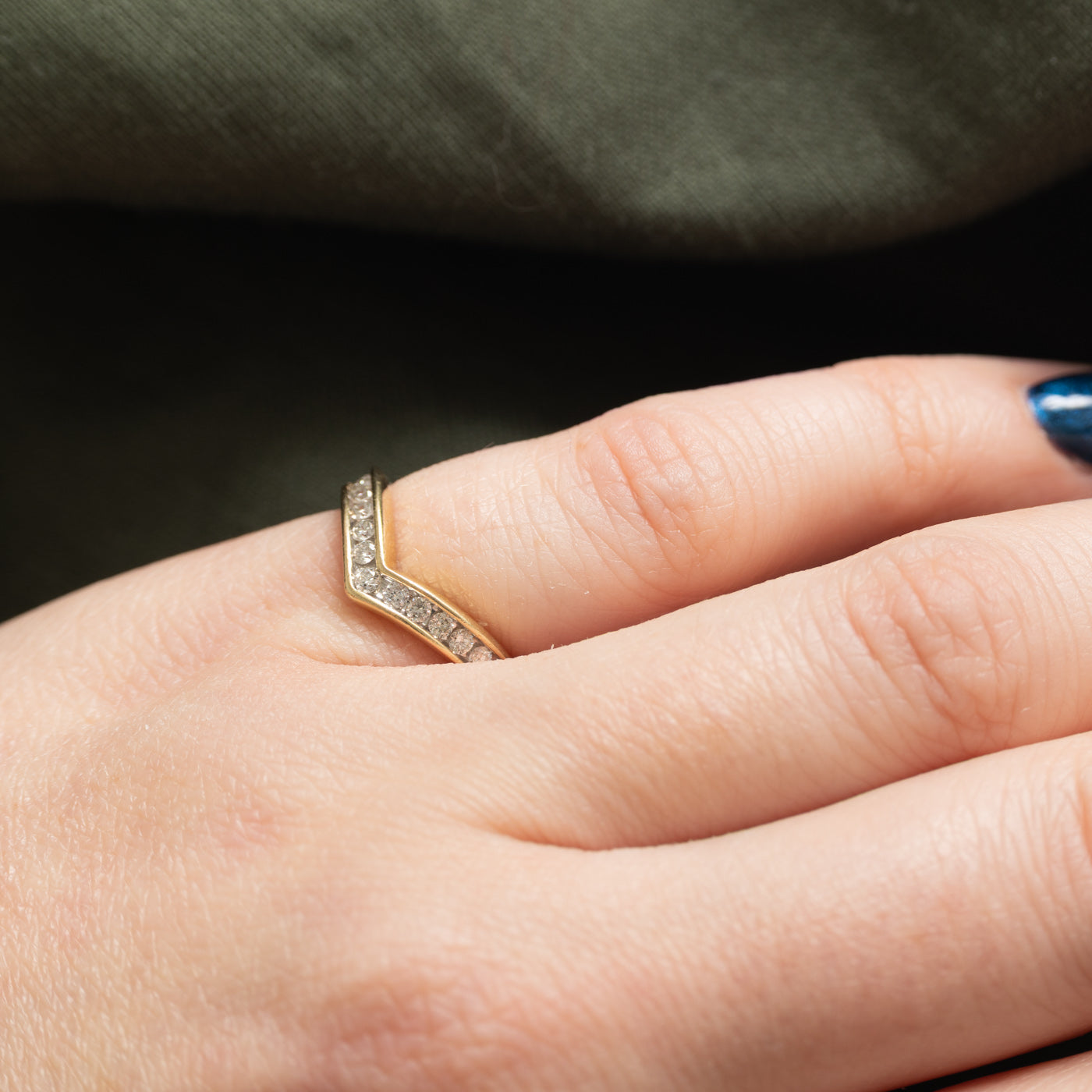 10K Channel Set Diamond Chevron Ring | 0.25ctw | SZ 3.5