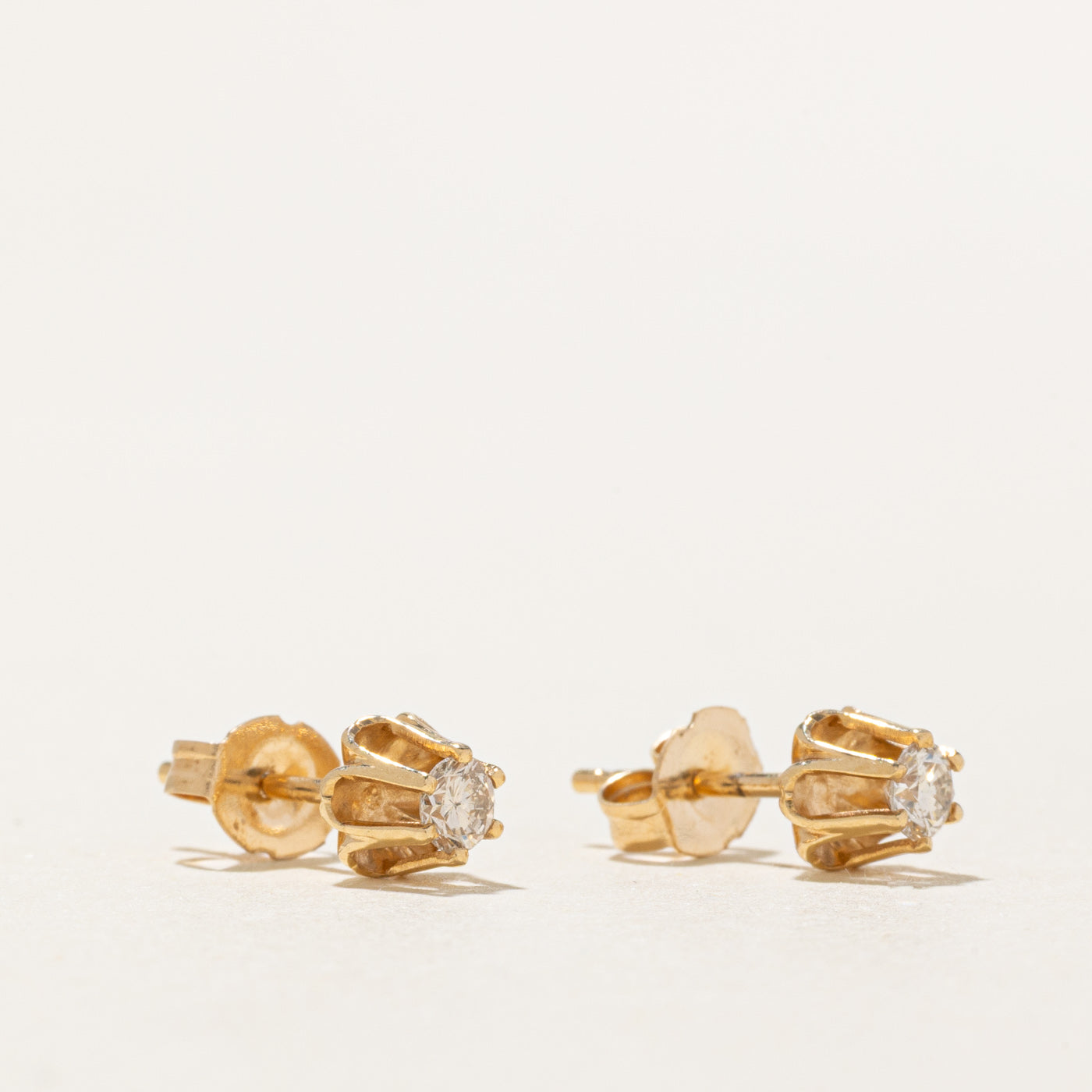 14k Illusion Set Diamond Stud Earrings | 0.20ctw