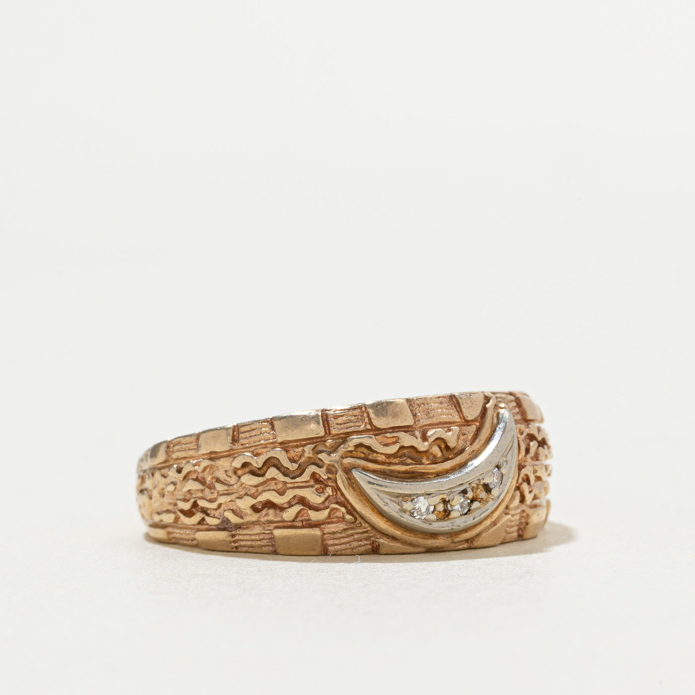 Vintage Canadian 10k Diamond Textured Moon Ring | SZ 10