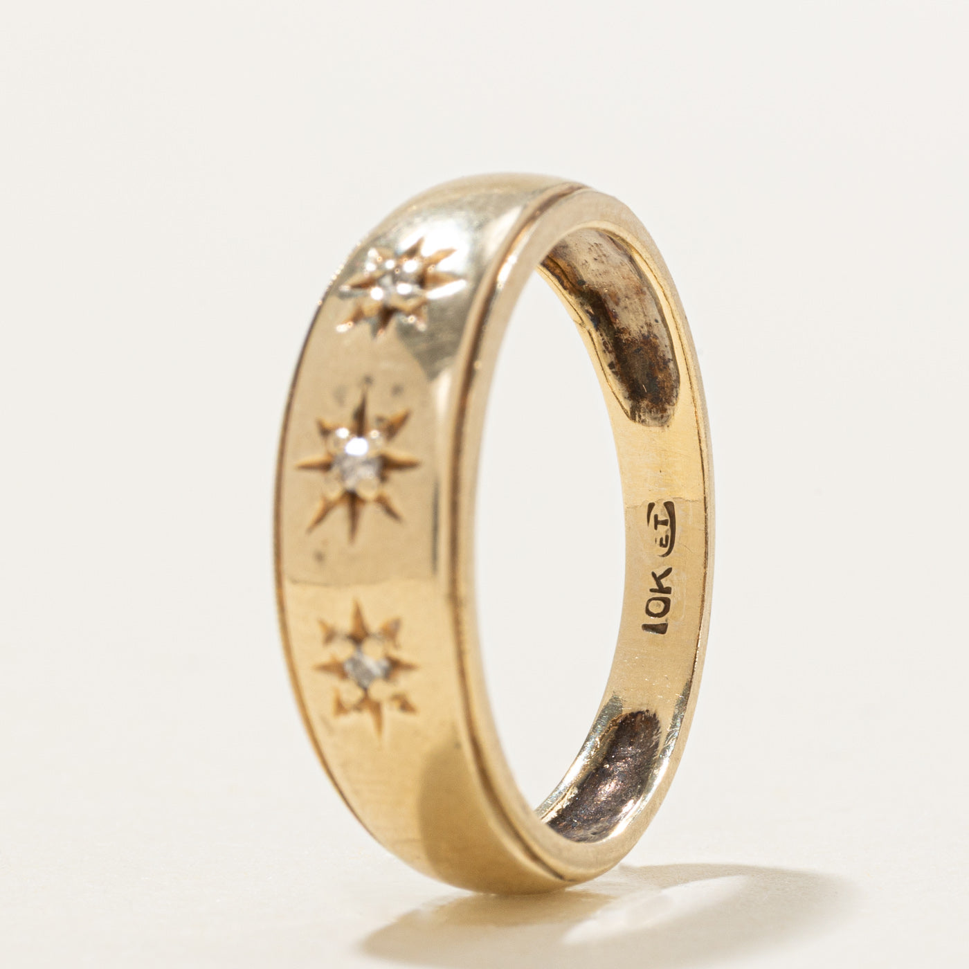 10K Three Stone Star Set Diamond Band | SZ 6.25