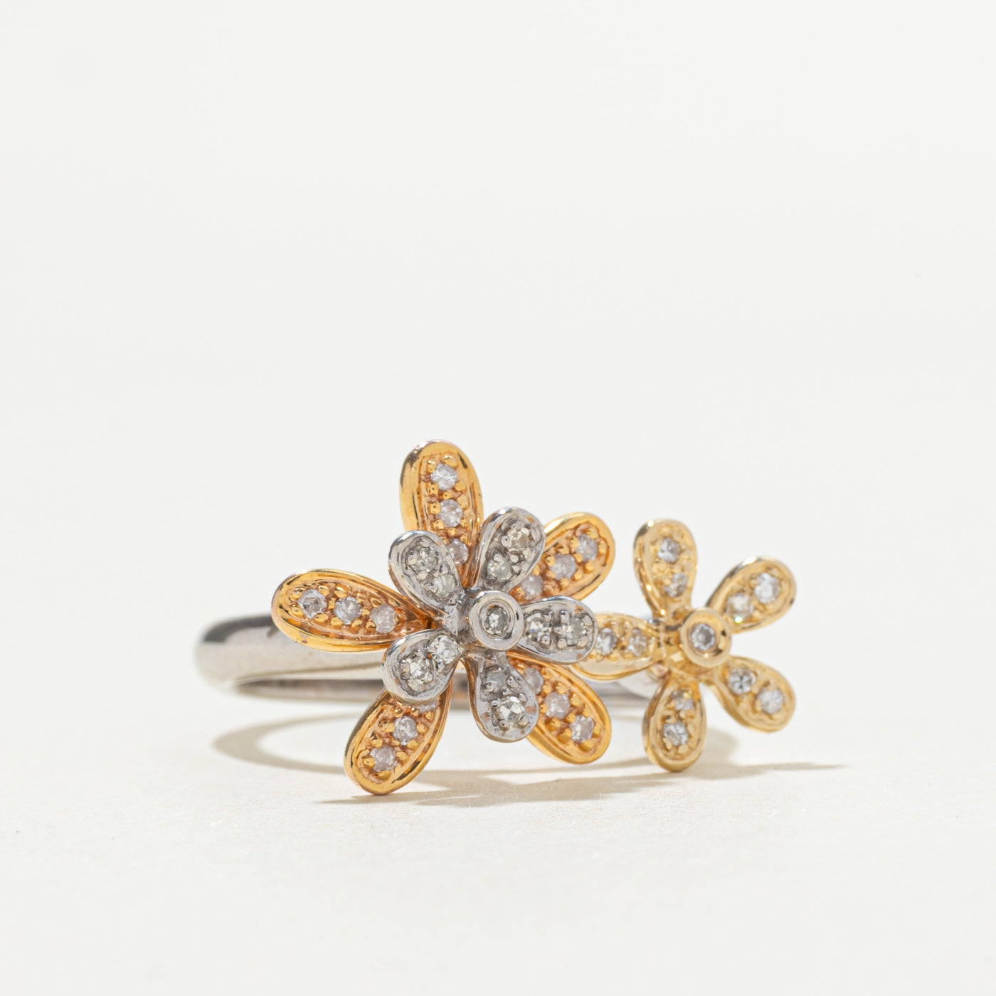 10k Two Tone Gold Diamond Floral Ring | SZ 7.25